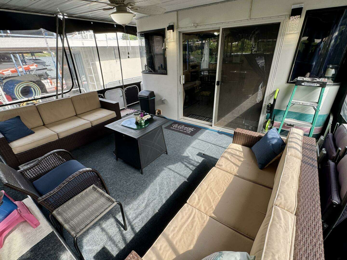 1999 Aqua Chalet 16 x 68 Widebody - Image 9