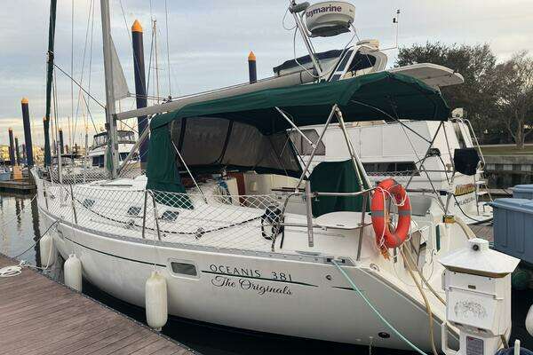 1999 Beneteau 381