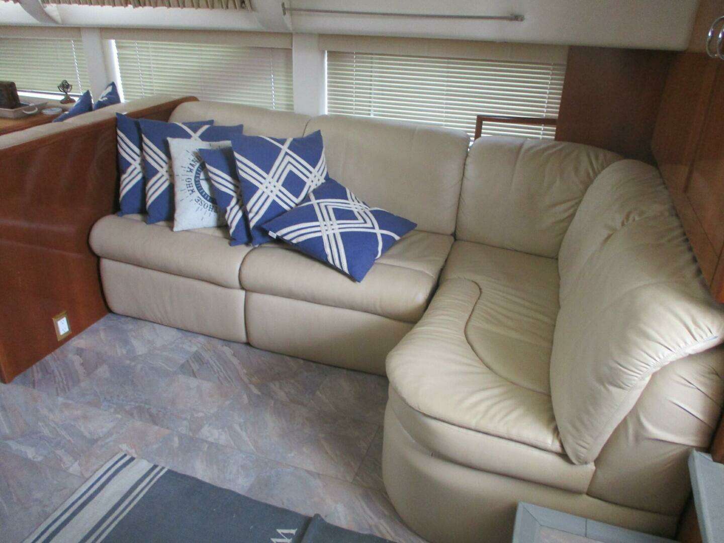 2006 Carver — - Image 46