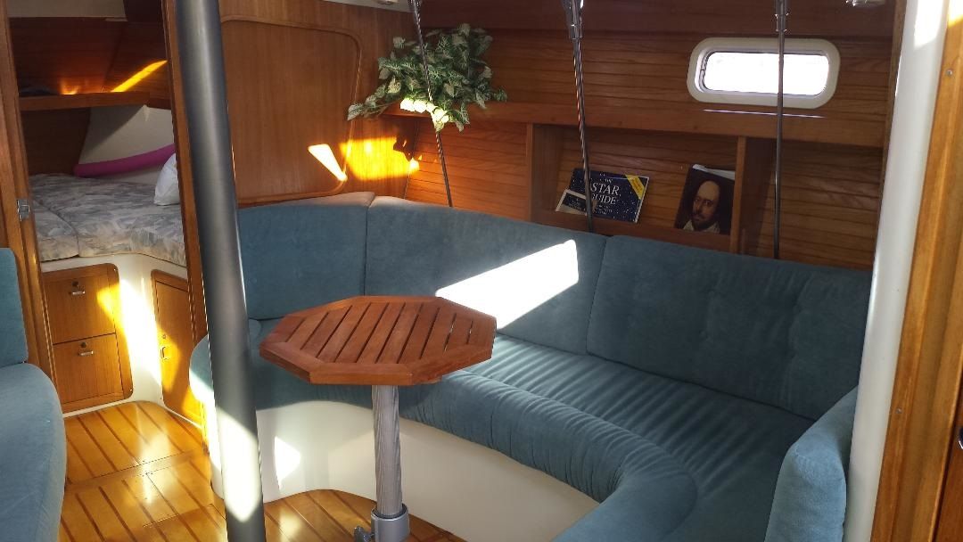 1994 Catalina 320 - 6
