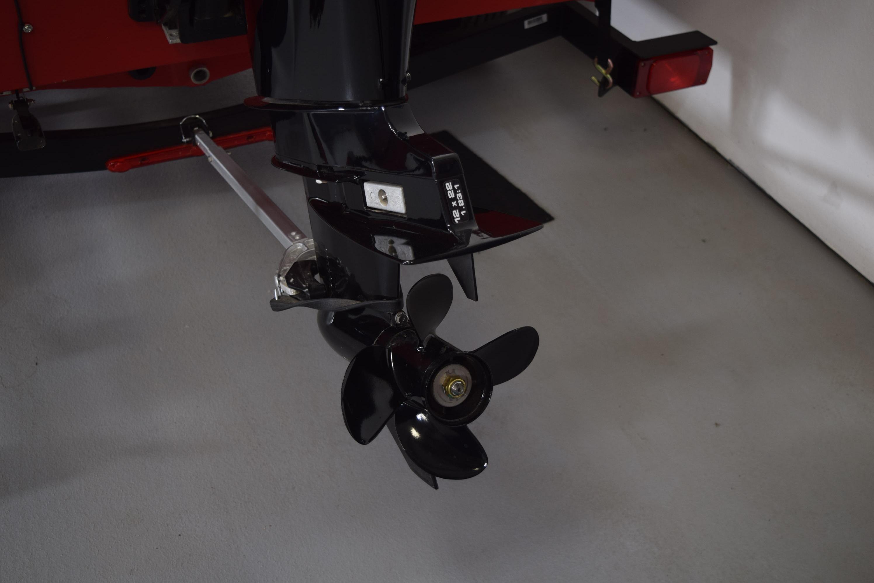 2026 Tracker Pro Team 175 boat motor and propeller detail.