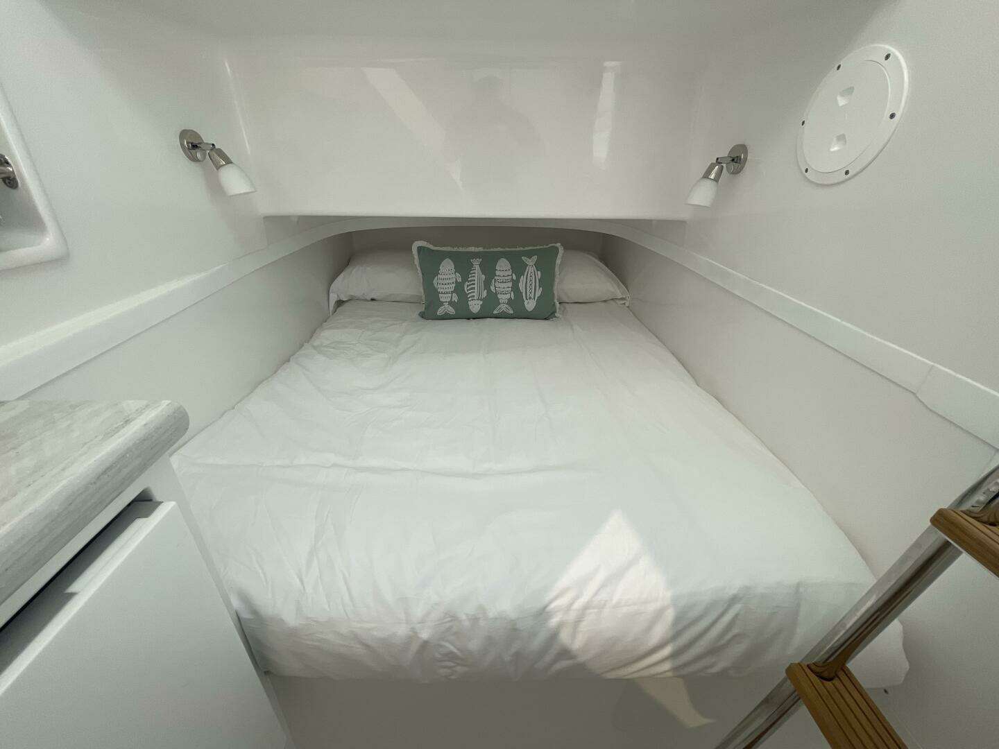 2026 Mag Bay 43 Center Console - Image 91