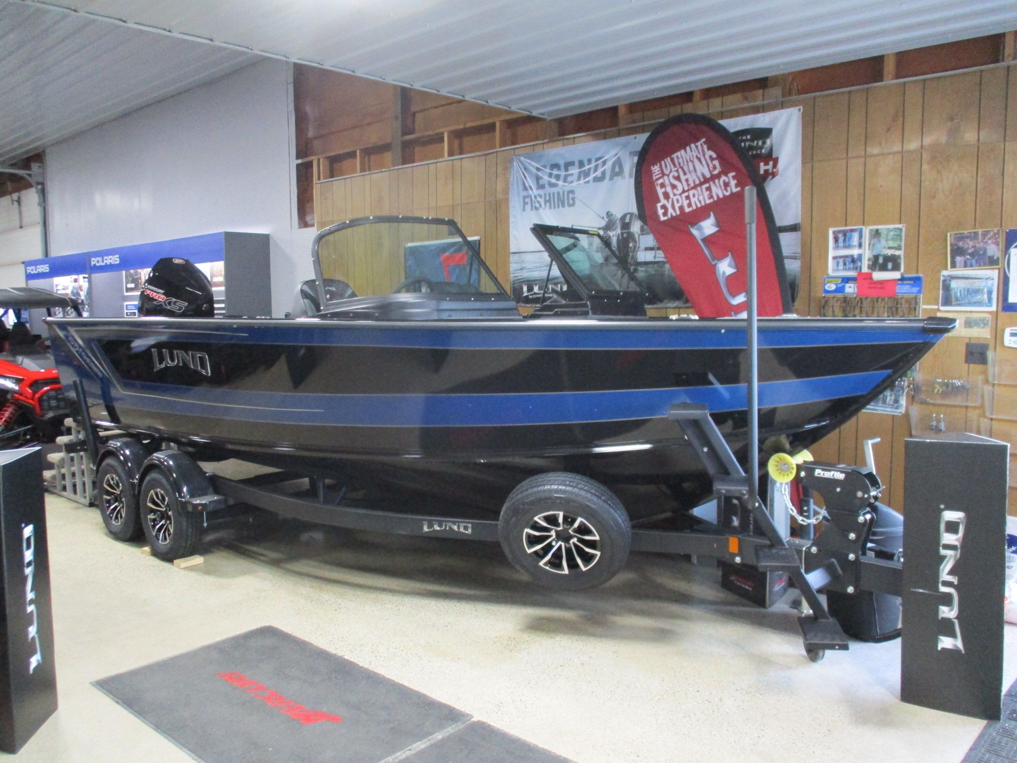 2026 Lund Fisherman 2075