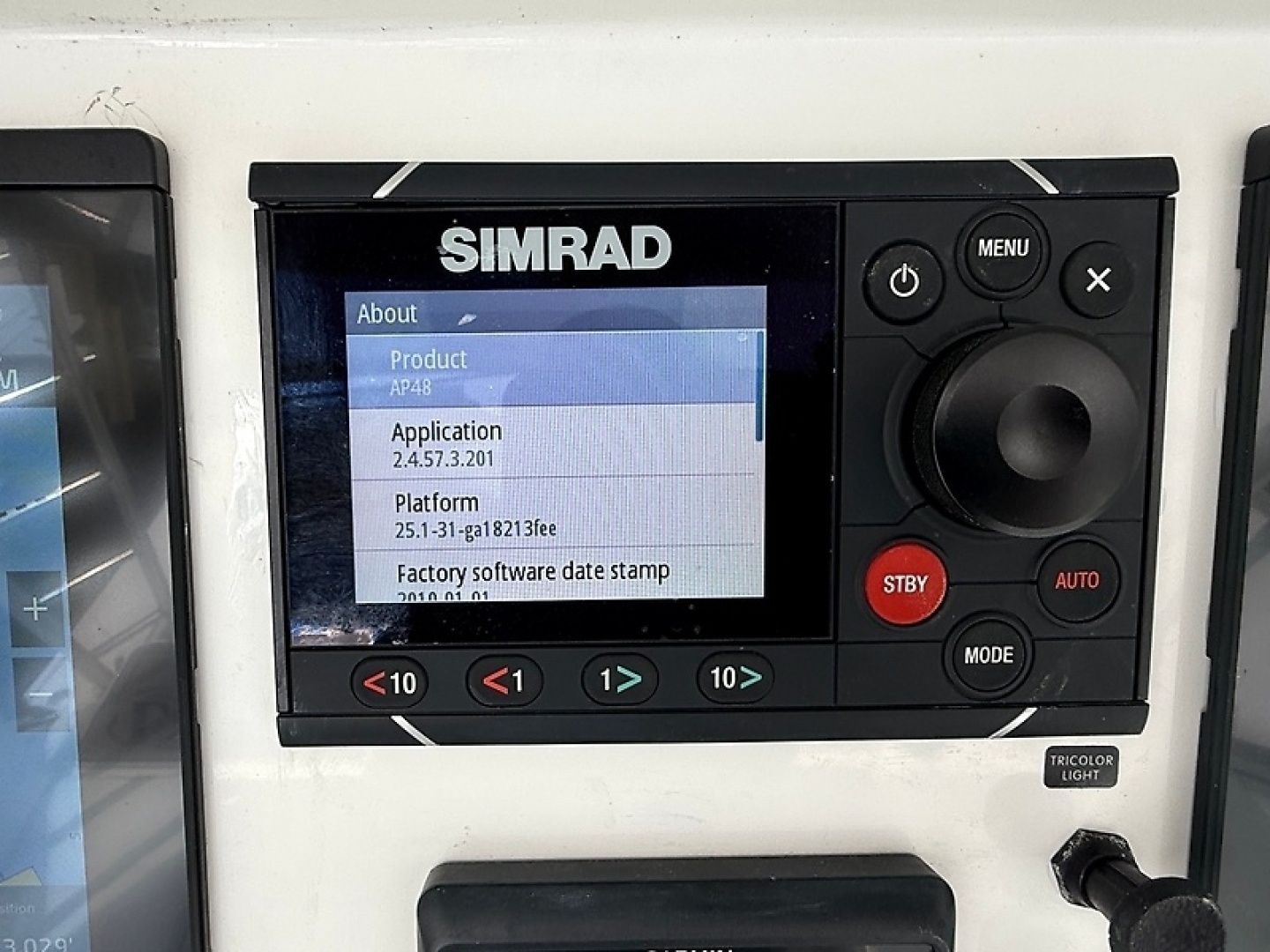 2005 Luhrs 32 Express - Image 11