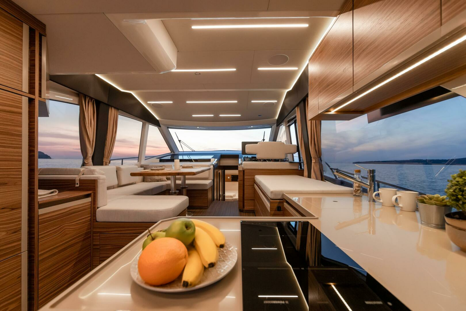2024 Greenline 45 Fly Hybrid - Image 13