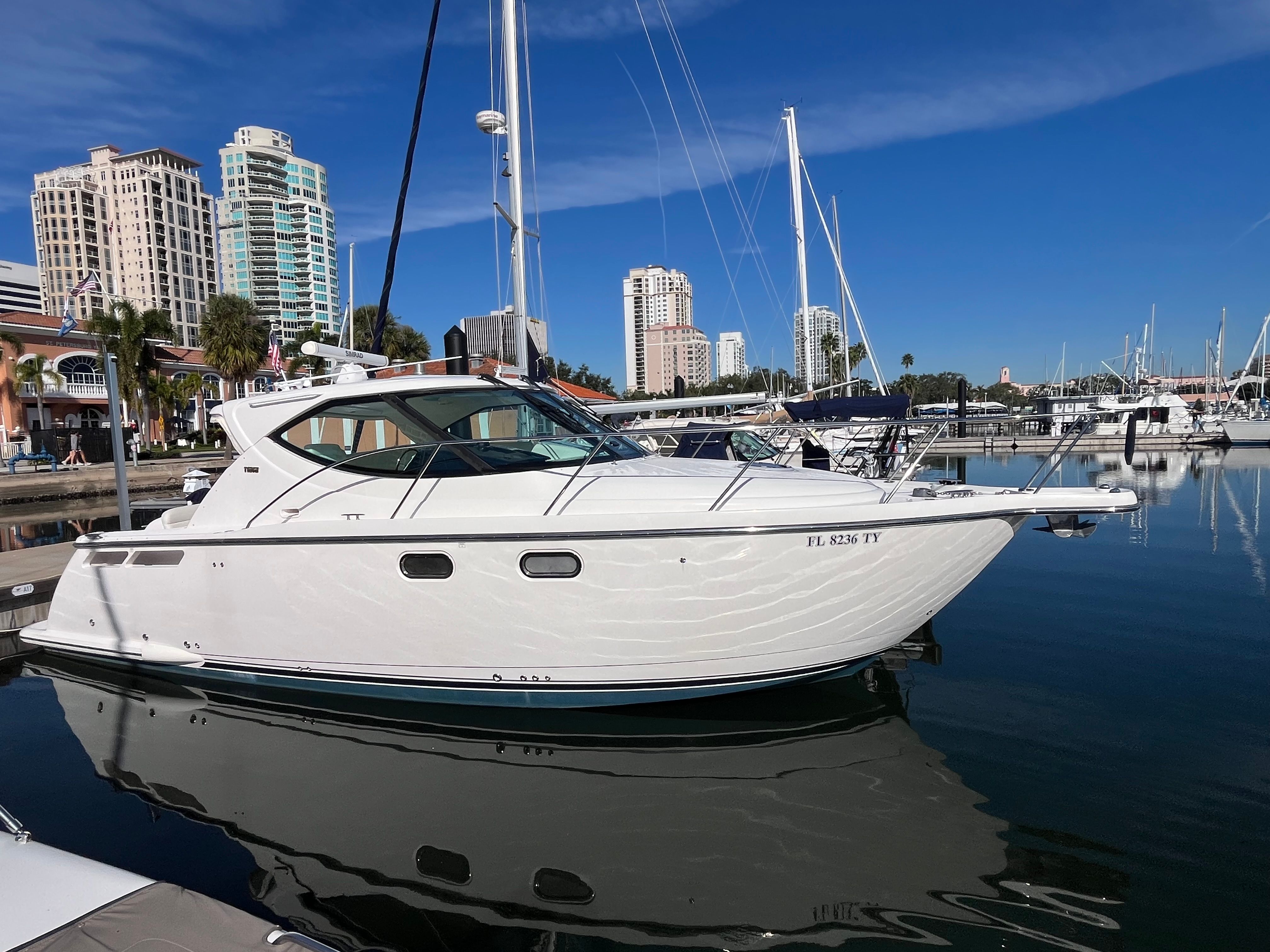 2009 Tiara Yachts 3500 Sovran
