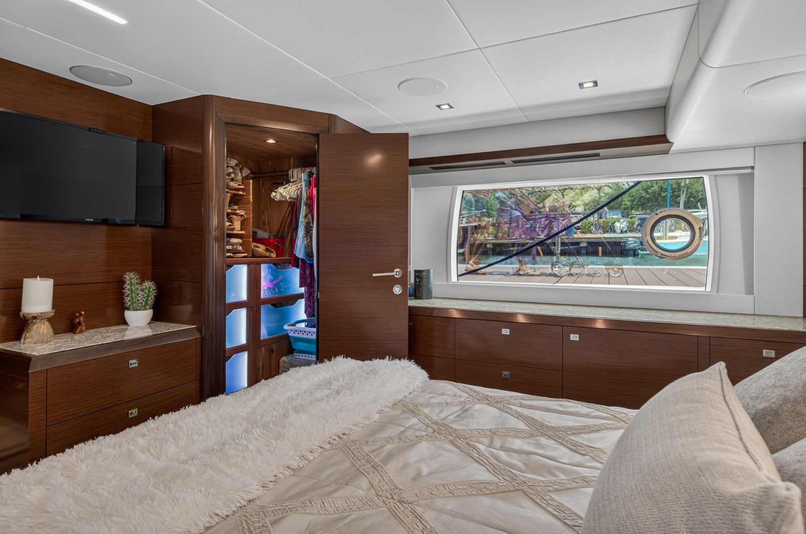 2021 Ocean Alexander 70E - Image 67
