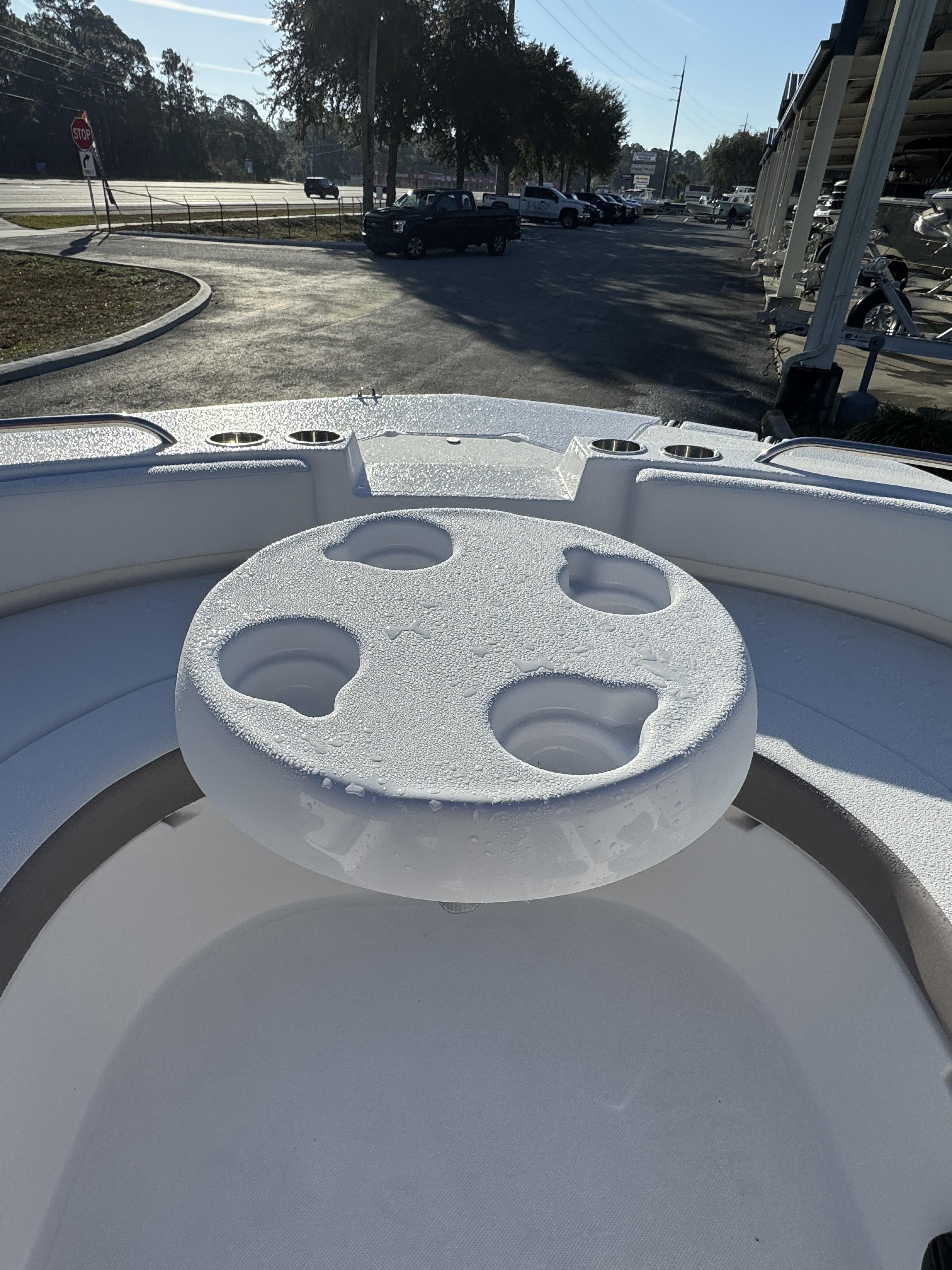 2026 Hurricane SunDeck Sport 188 OB - 32