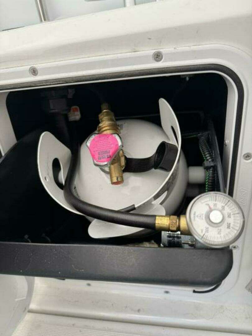 2024 Beneteau 34.1 - Image 9