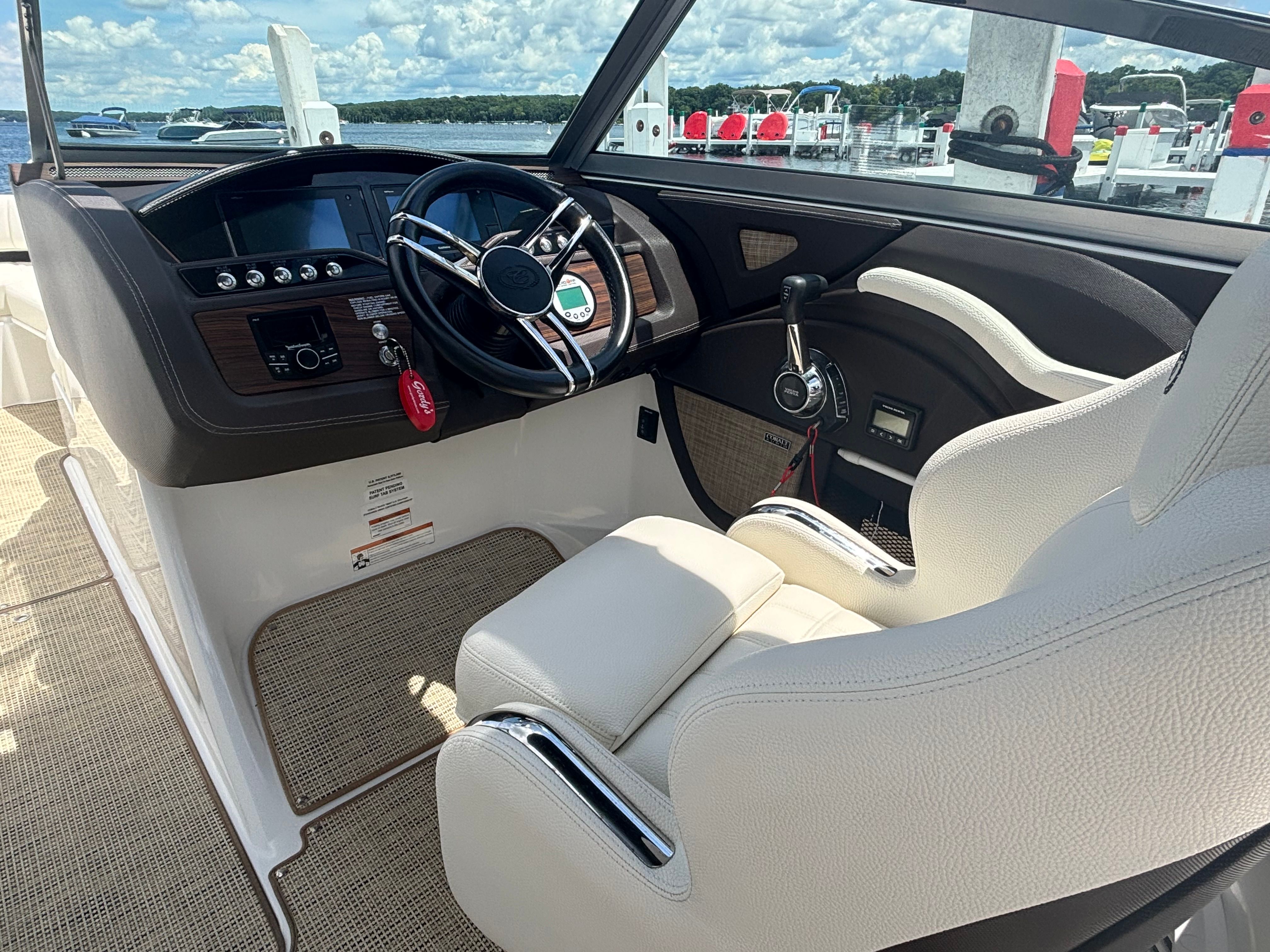 2019 Cobalt R5 Surf - 11