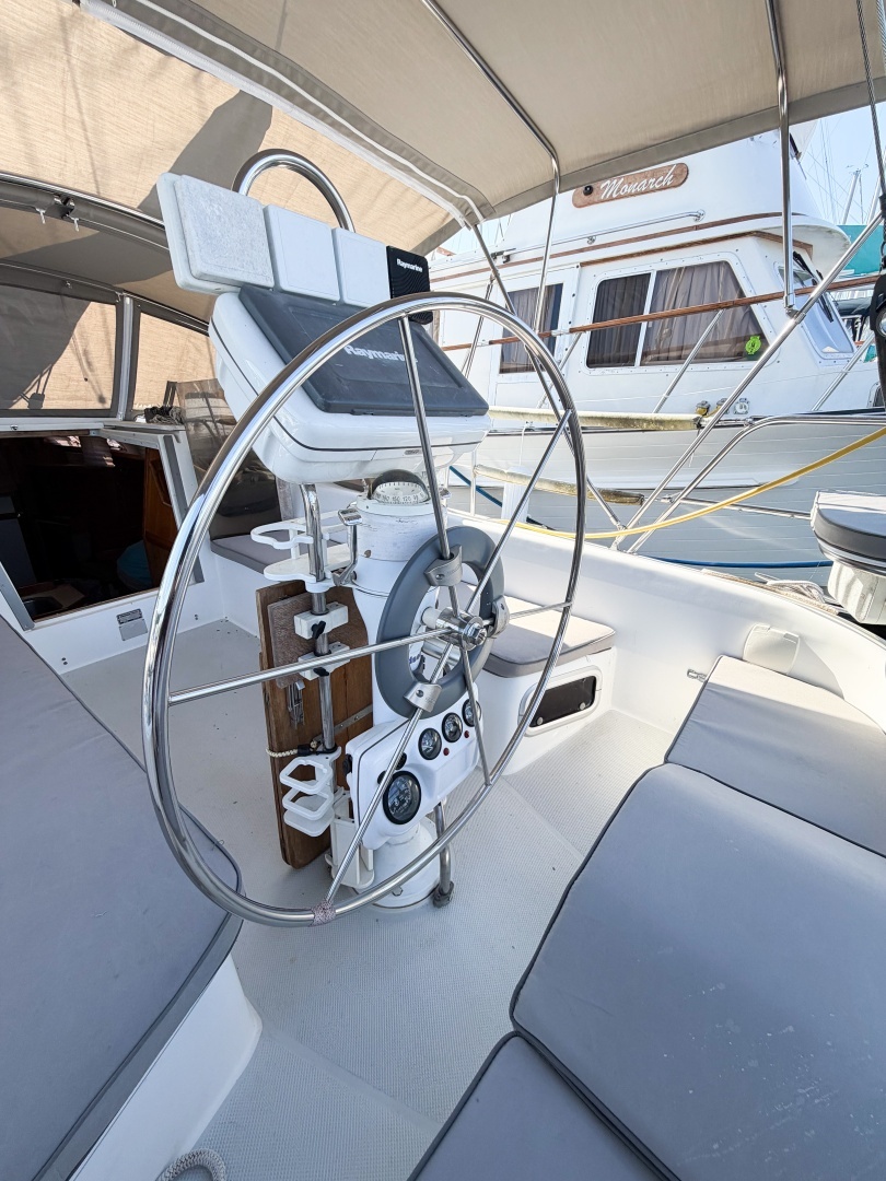 1996 Catalina 36 Mk II - Image 20