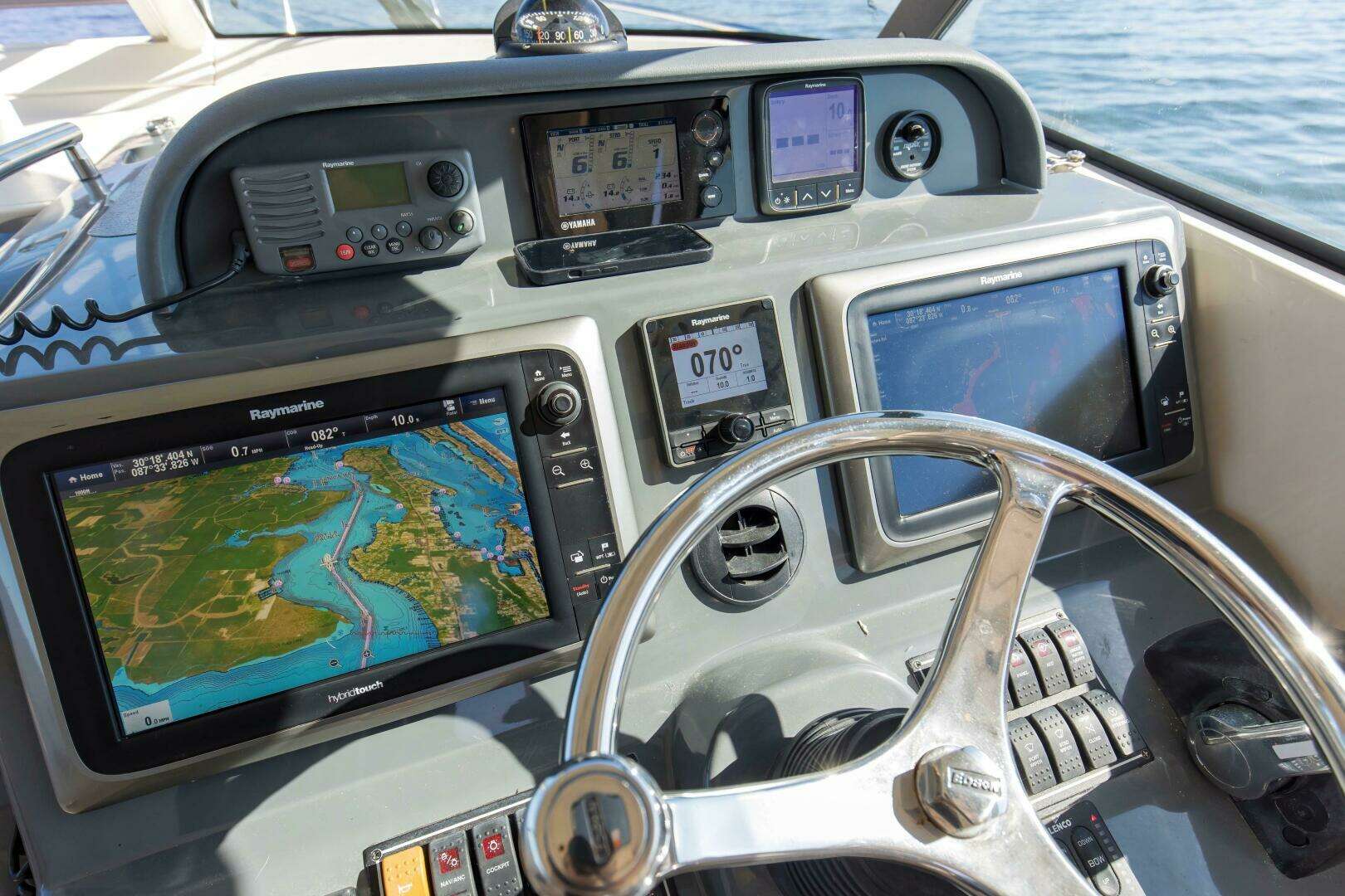 2012 Pursuit OS 345 Offshore - Image 17