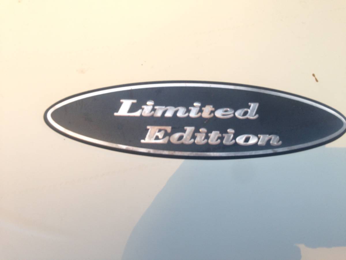 1998 Chaparral 2335 SS Limited Edition - Image 16