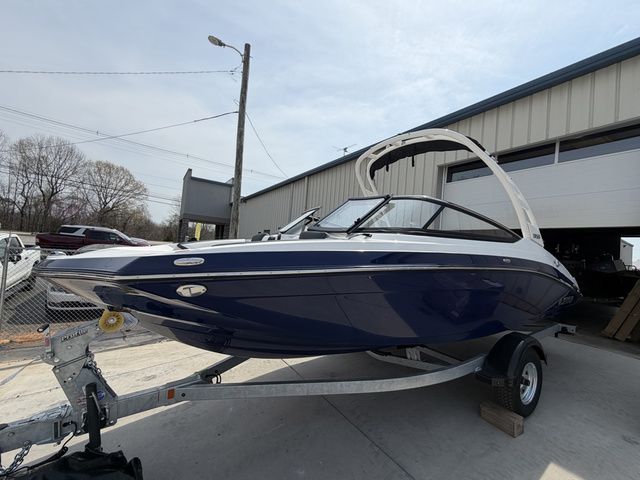 2026 Yamaha Boats 195S