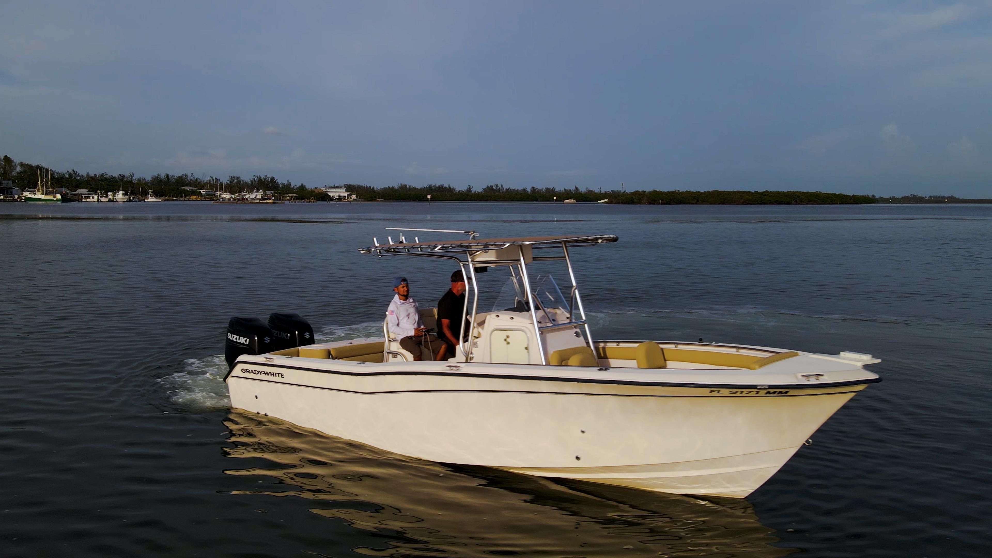 2004 Grady-White Chase 273