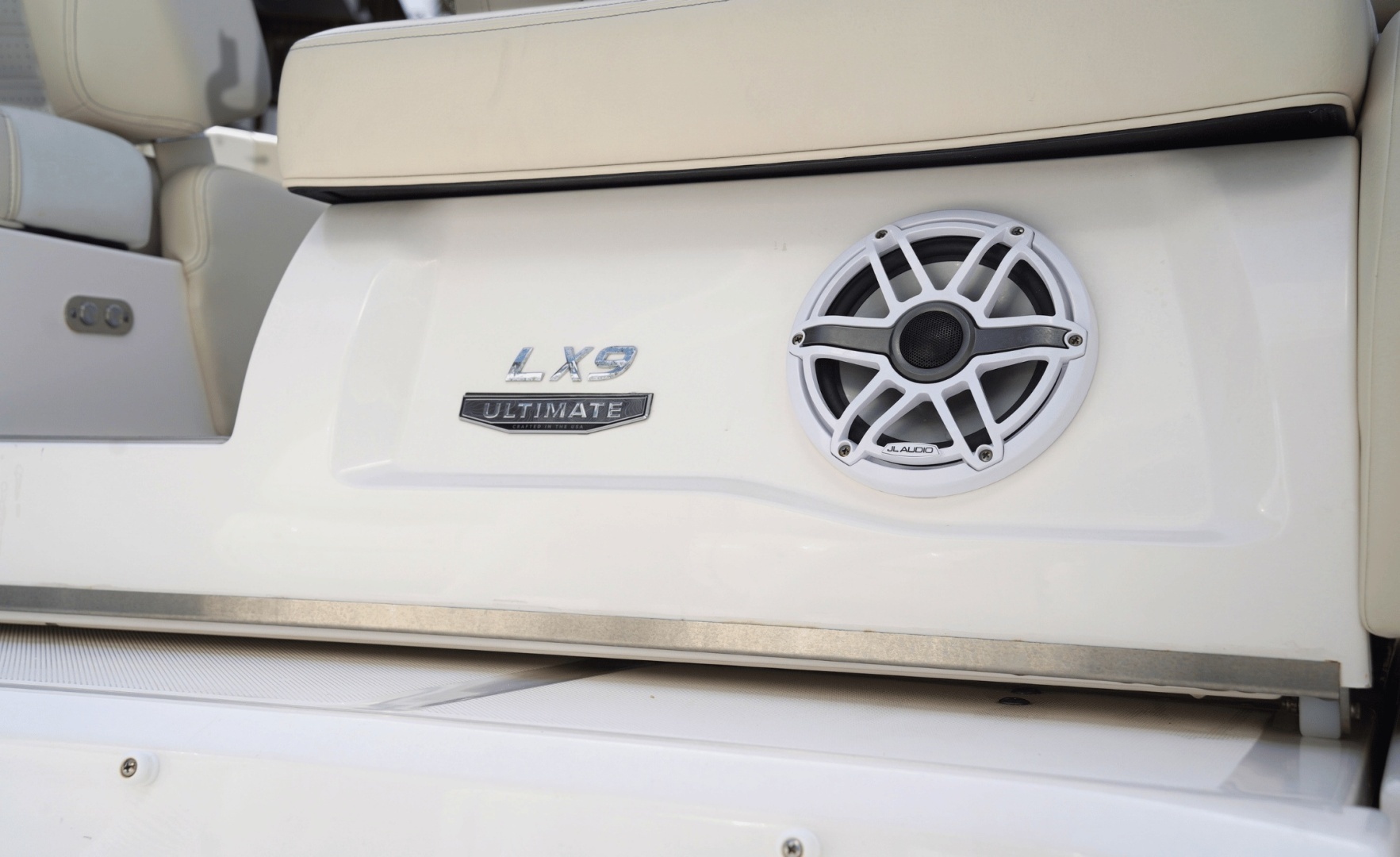 2024 Regal LX9 - Image 17