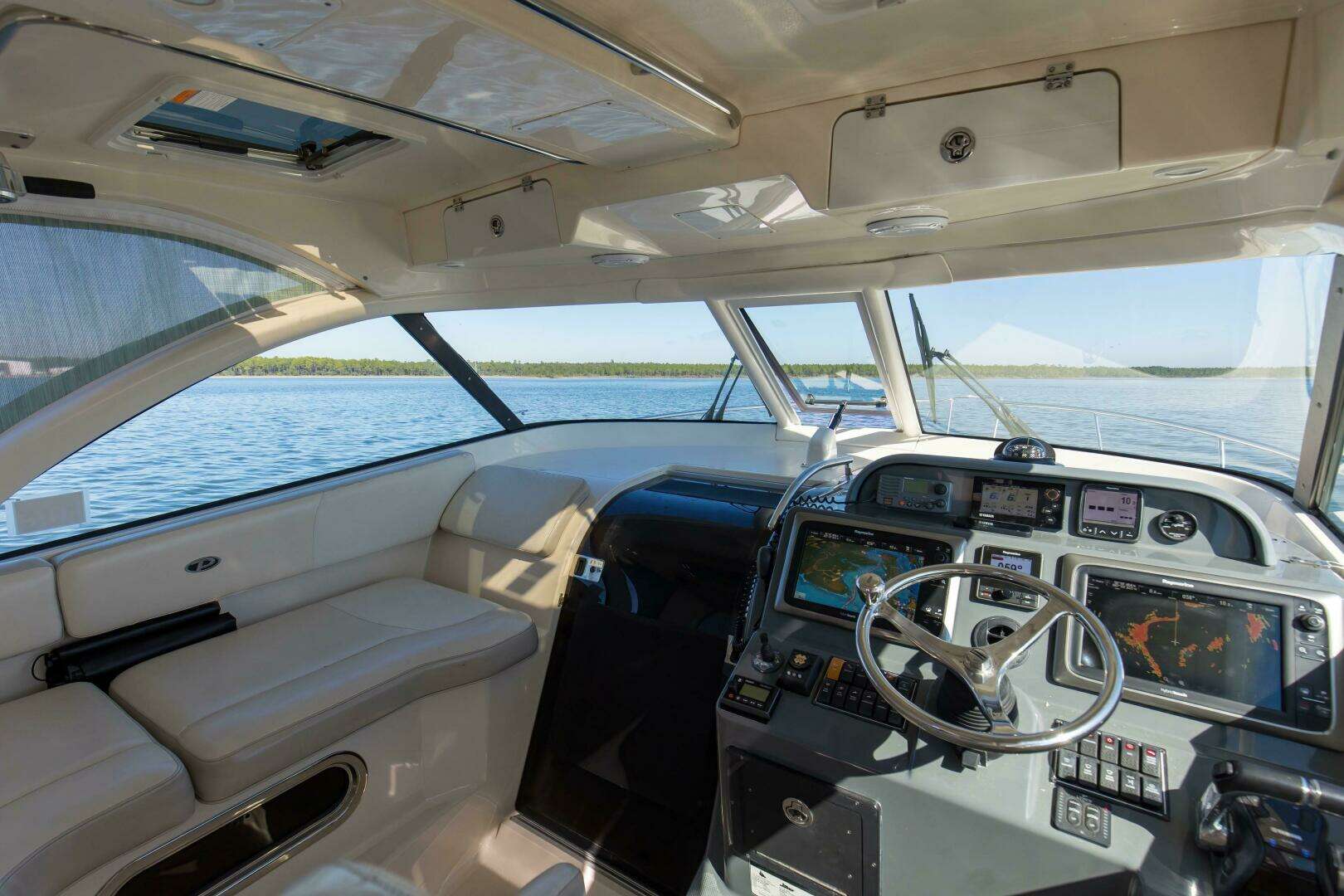 2012 Pursuit OS 345 Offshore - Image 15