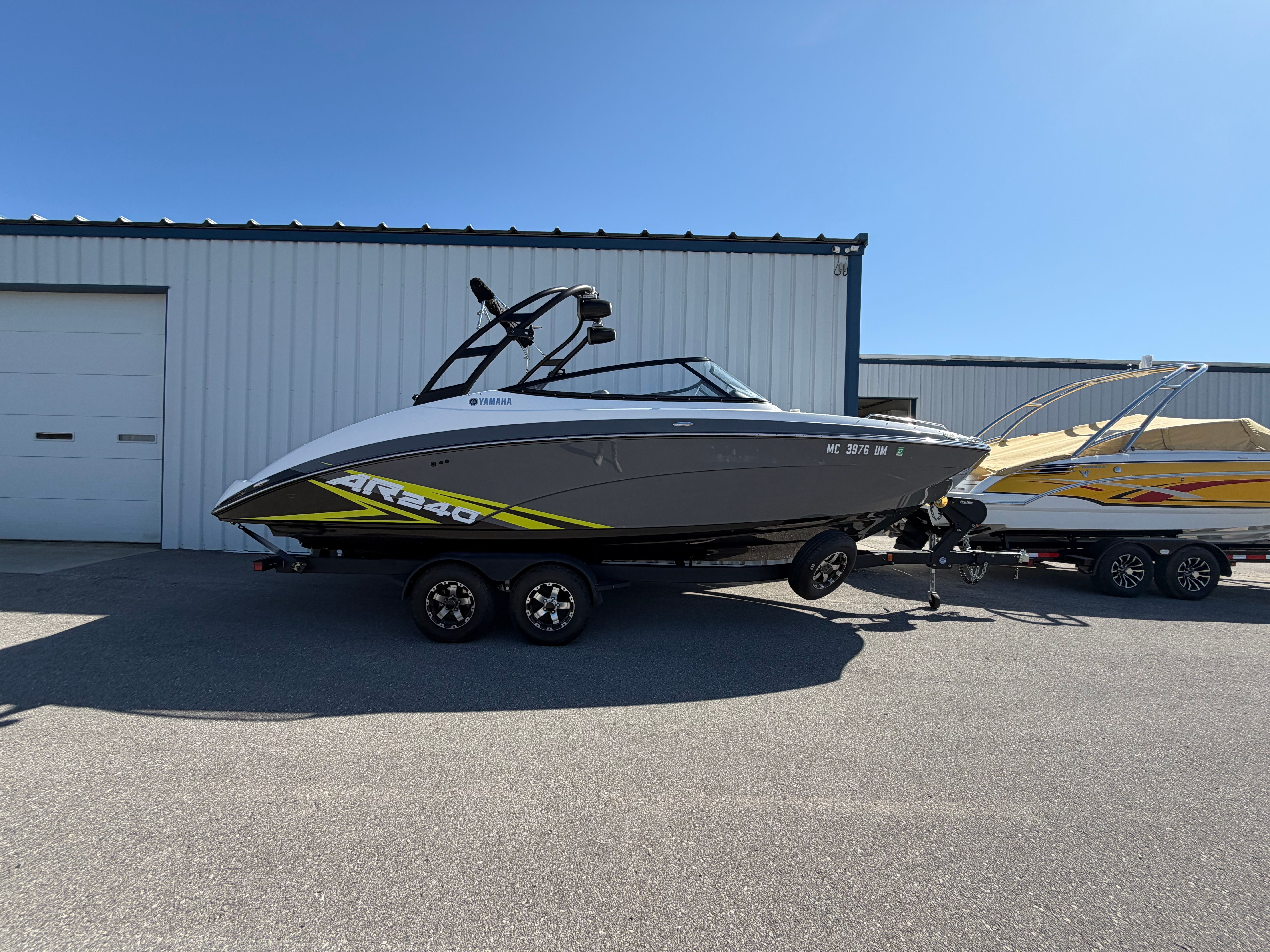 2020 Yamaha Boats AR240