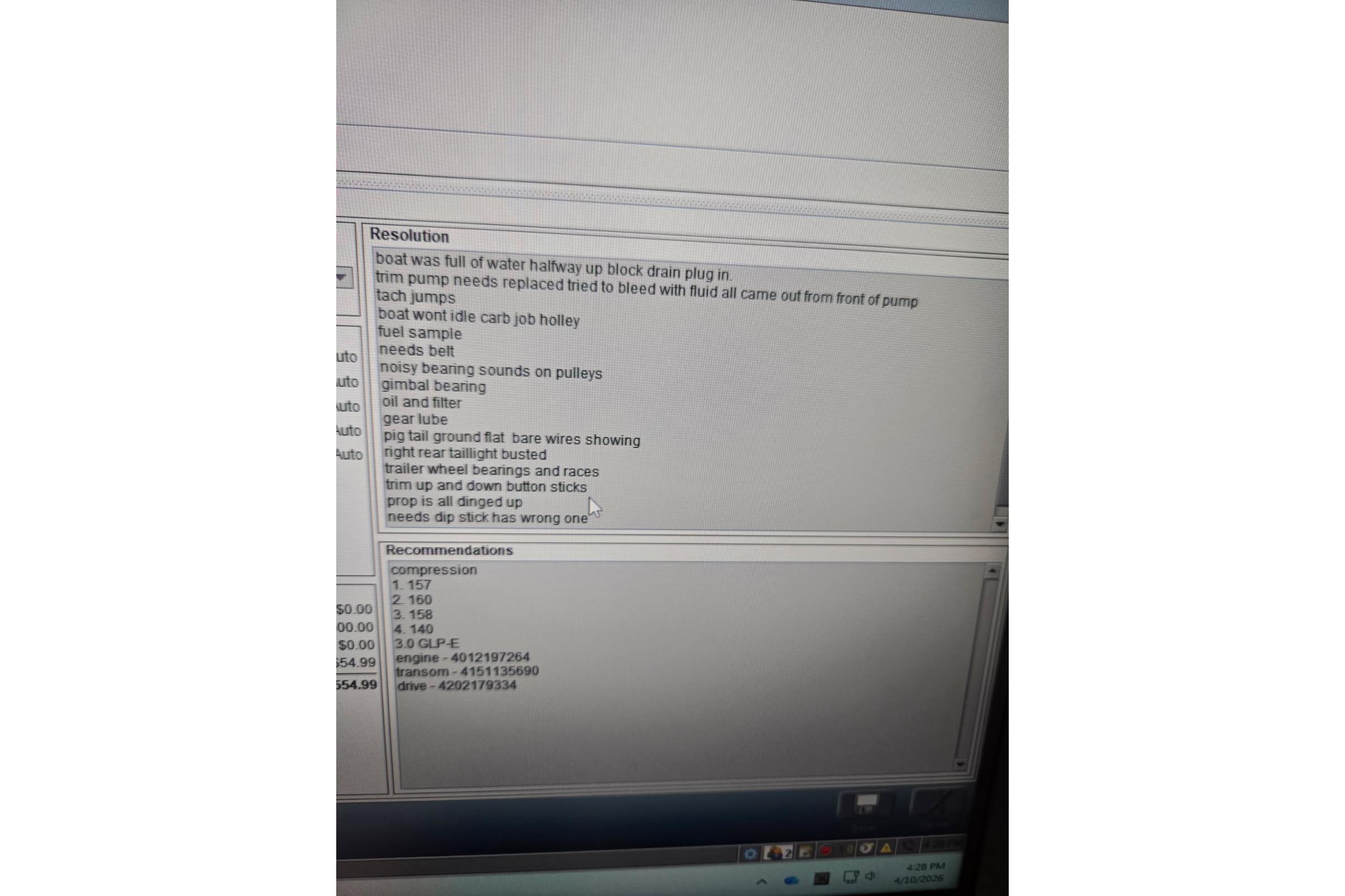 Computer screen displaying maintenance issues and recommendations for a 2007 Glastron GT 185 boat.