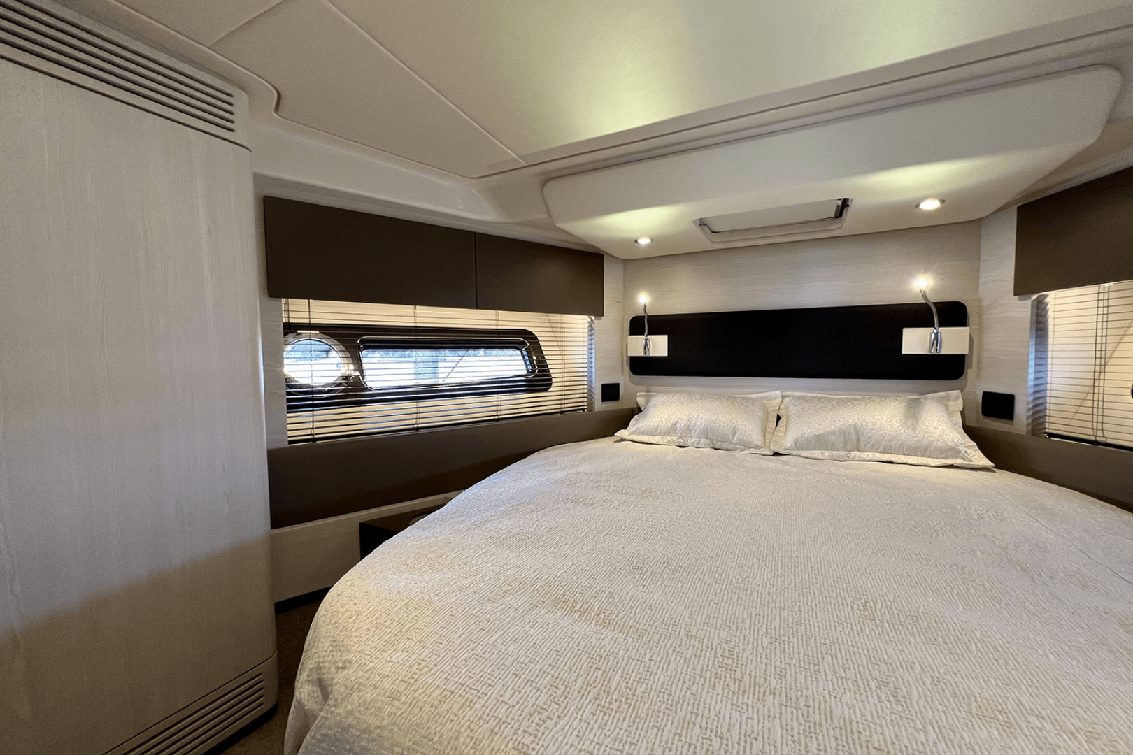 2019 Azimut 50 FLYBRIDGE - Image 40