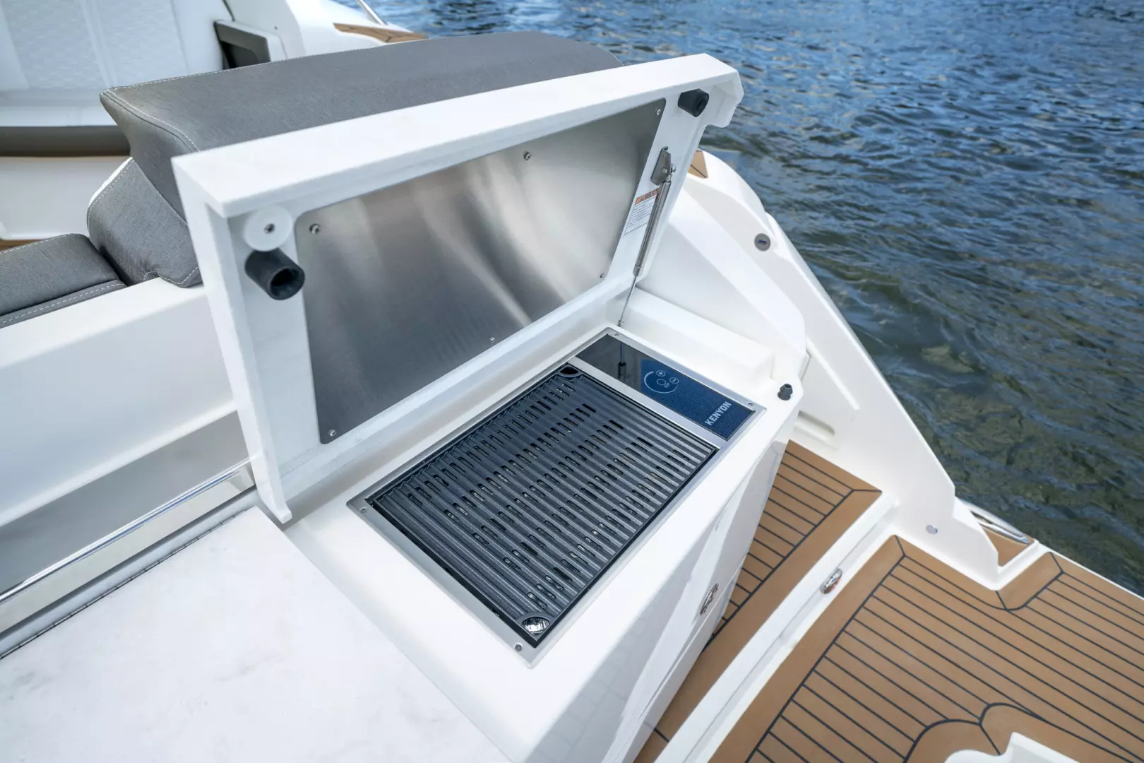 2021 Tiara Sport 43LE - Image 28