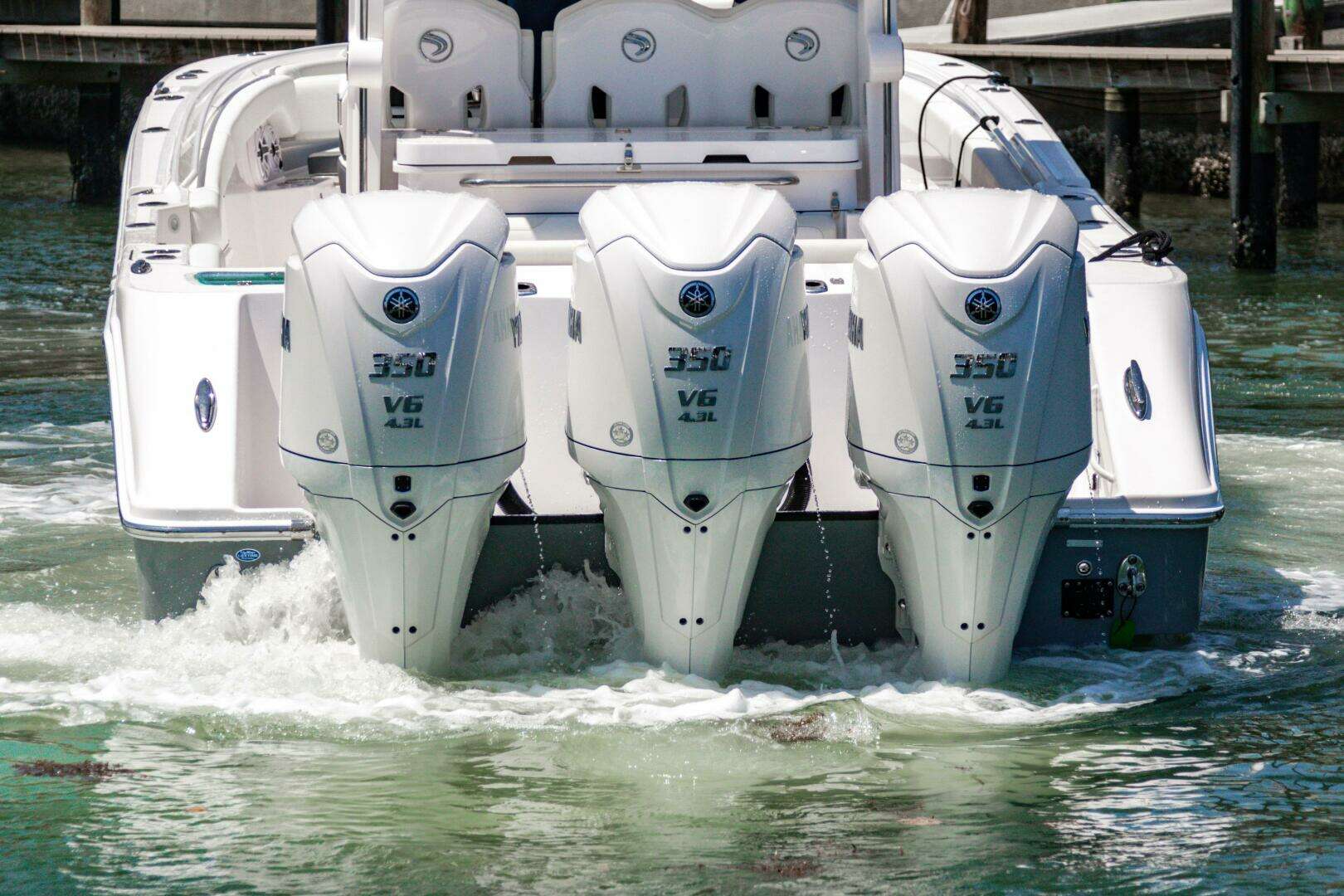 2025 Edgewater 370CC - Image 7