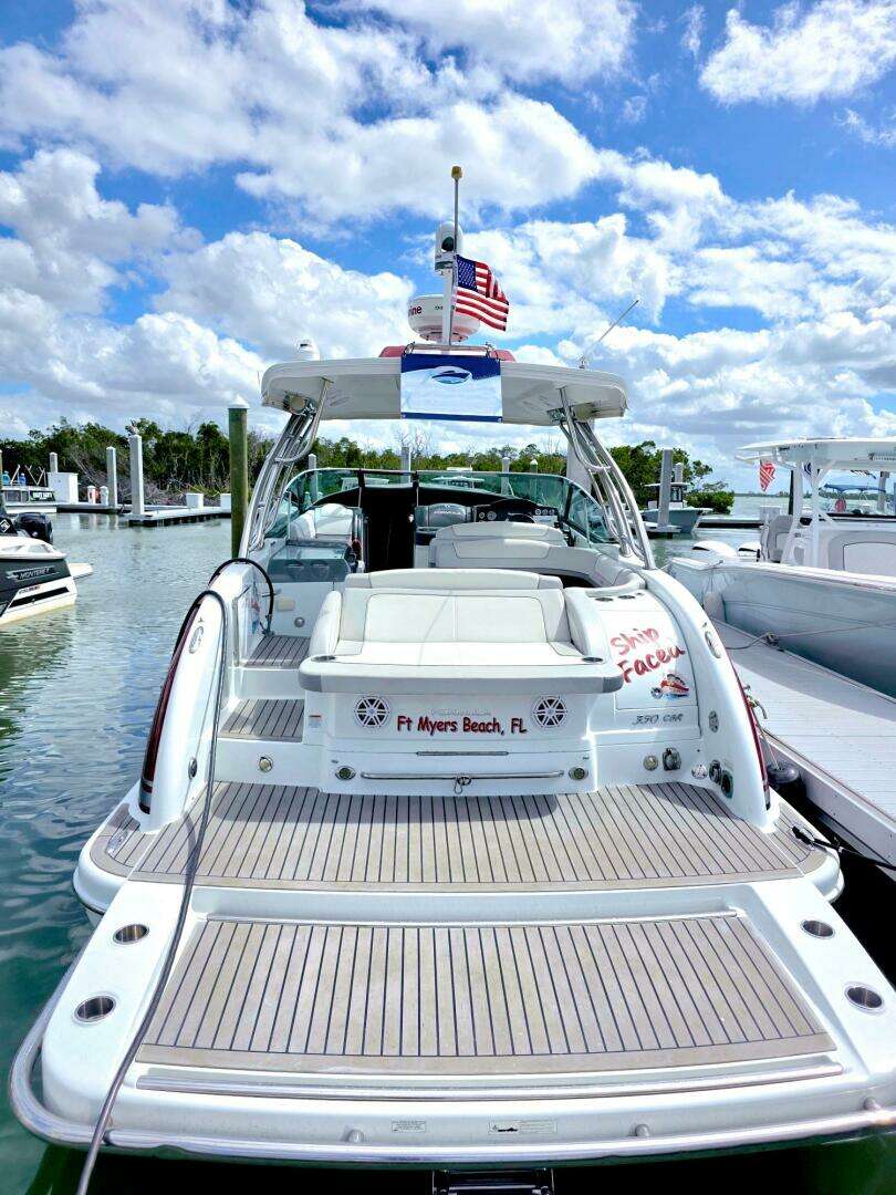 2015 Formula 350 Crossover Bowrider - Image 9