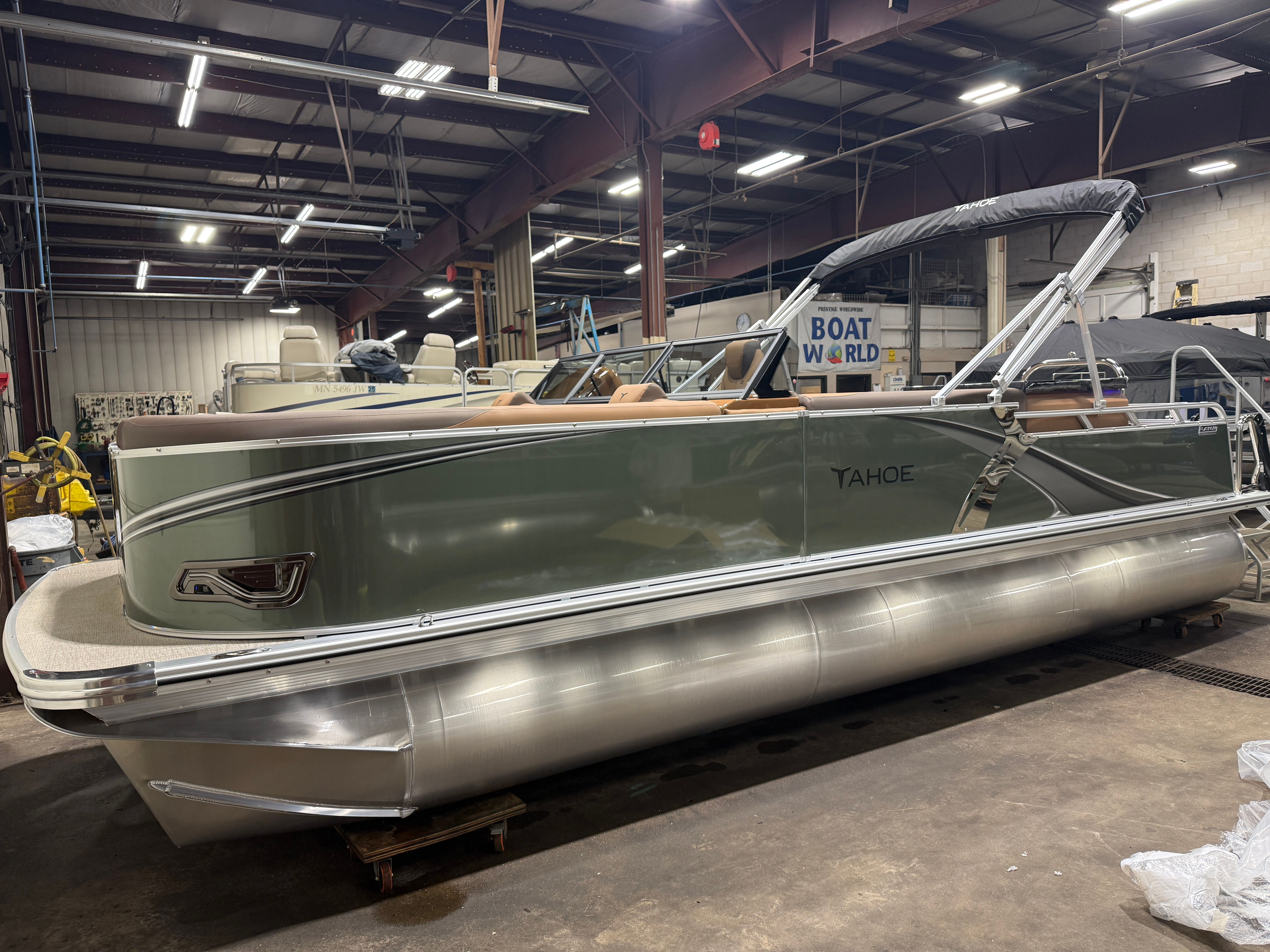 2026 Tahoe LTZ 200HP Elite Windshield 2385 Tritoon
