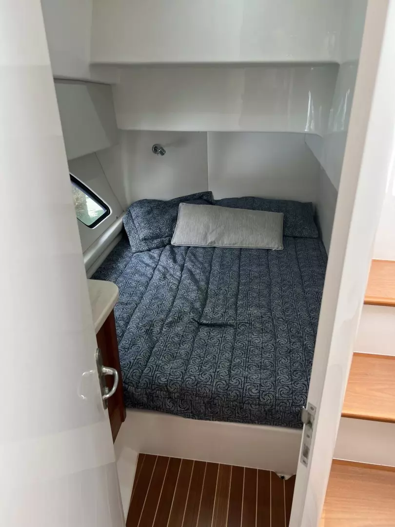 2019 Intrepid 475 Sport Yacht - Image 22