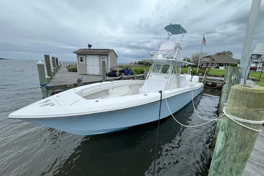 2016 Invincible 39 Open Fisherman