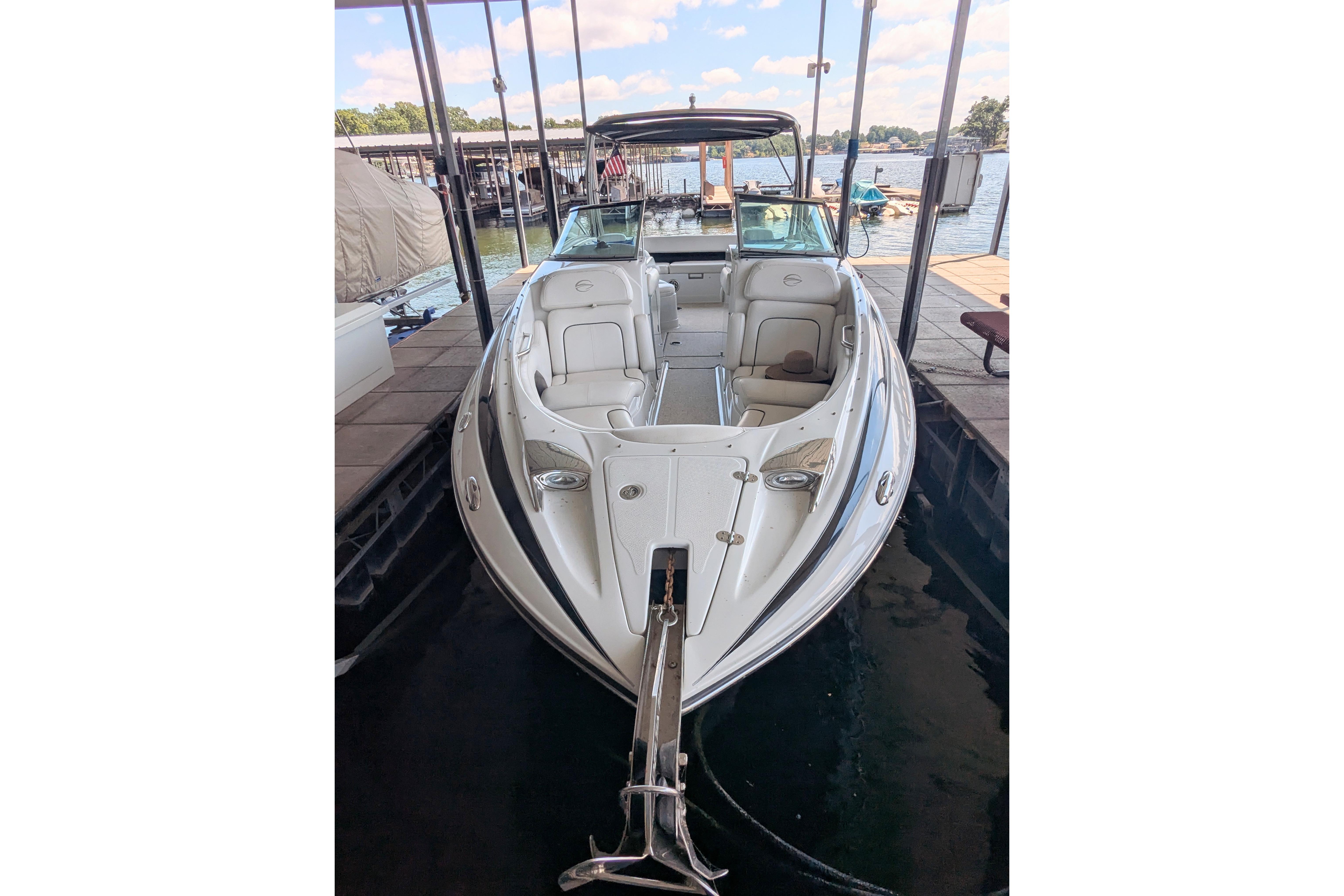 2008 Crownline 300 LS
