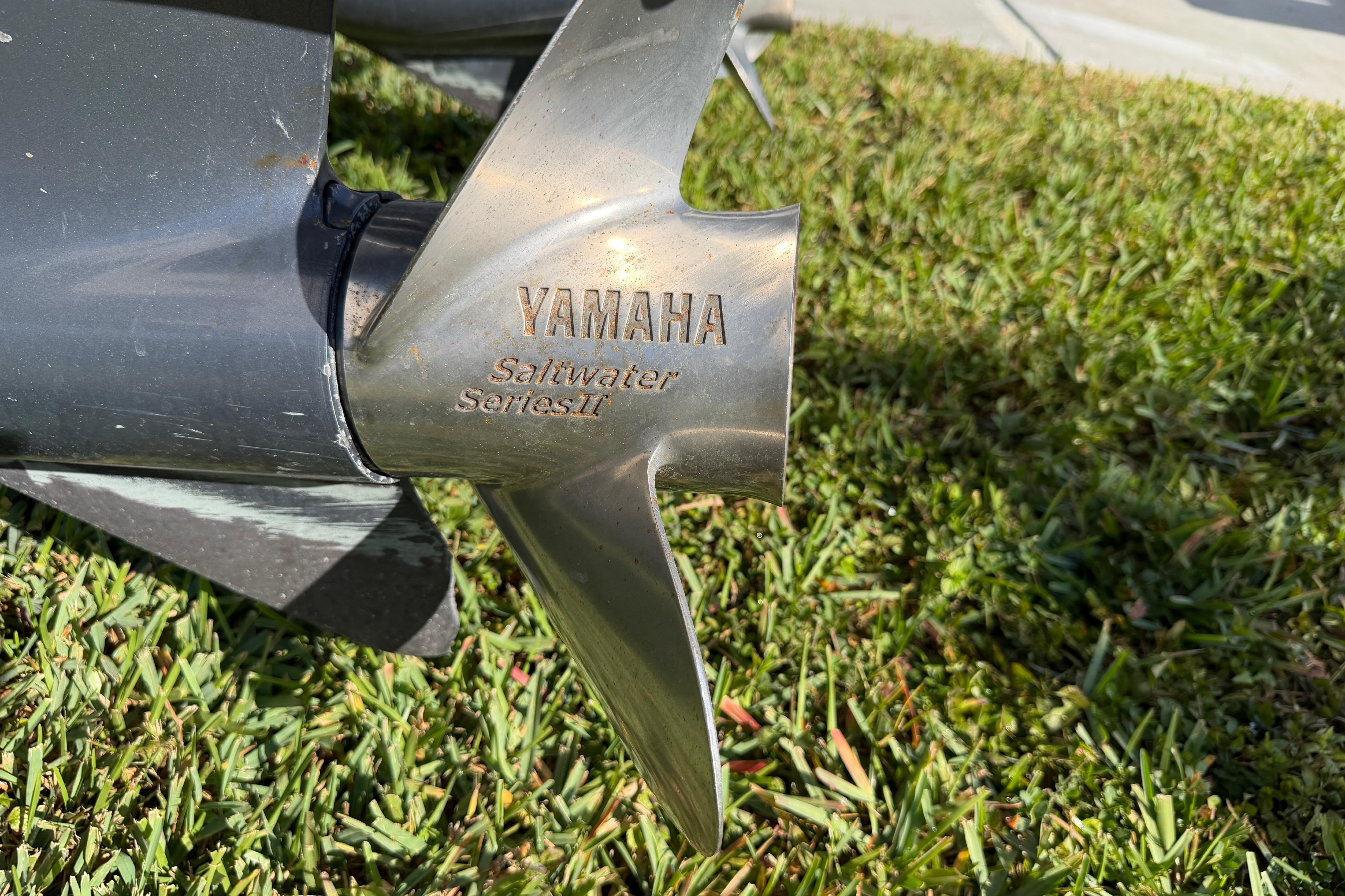 Yamaha Saltwater Series II propeller on 2006 Grady-White Sailfish 282 boat.