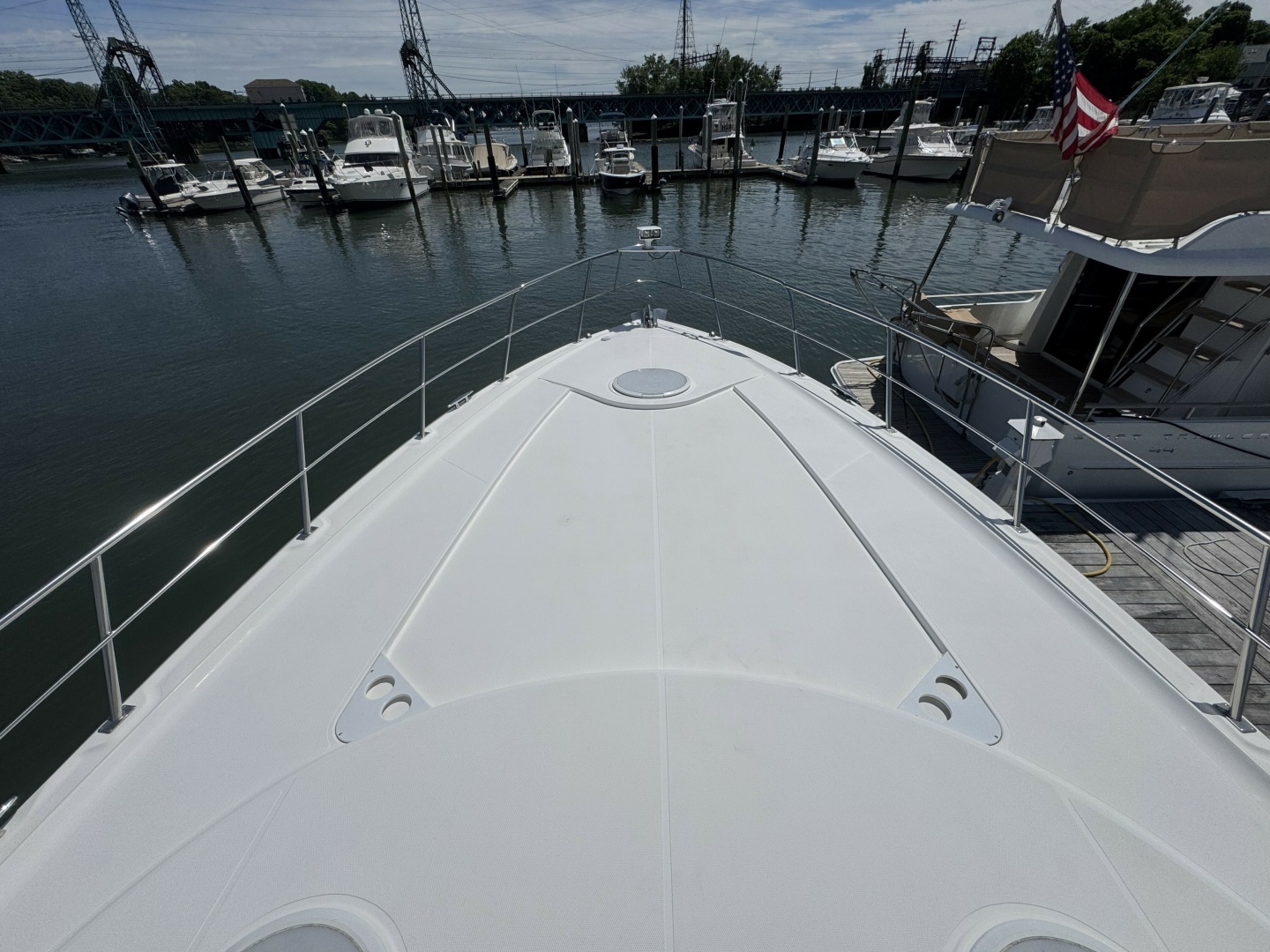 2006 Cruisers Yachts 520 Express - Image 29