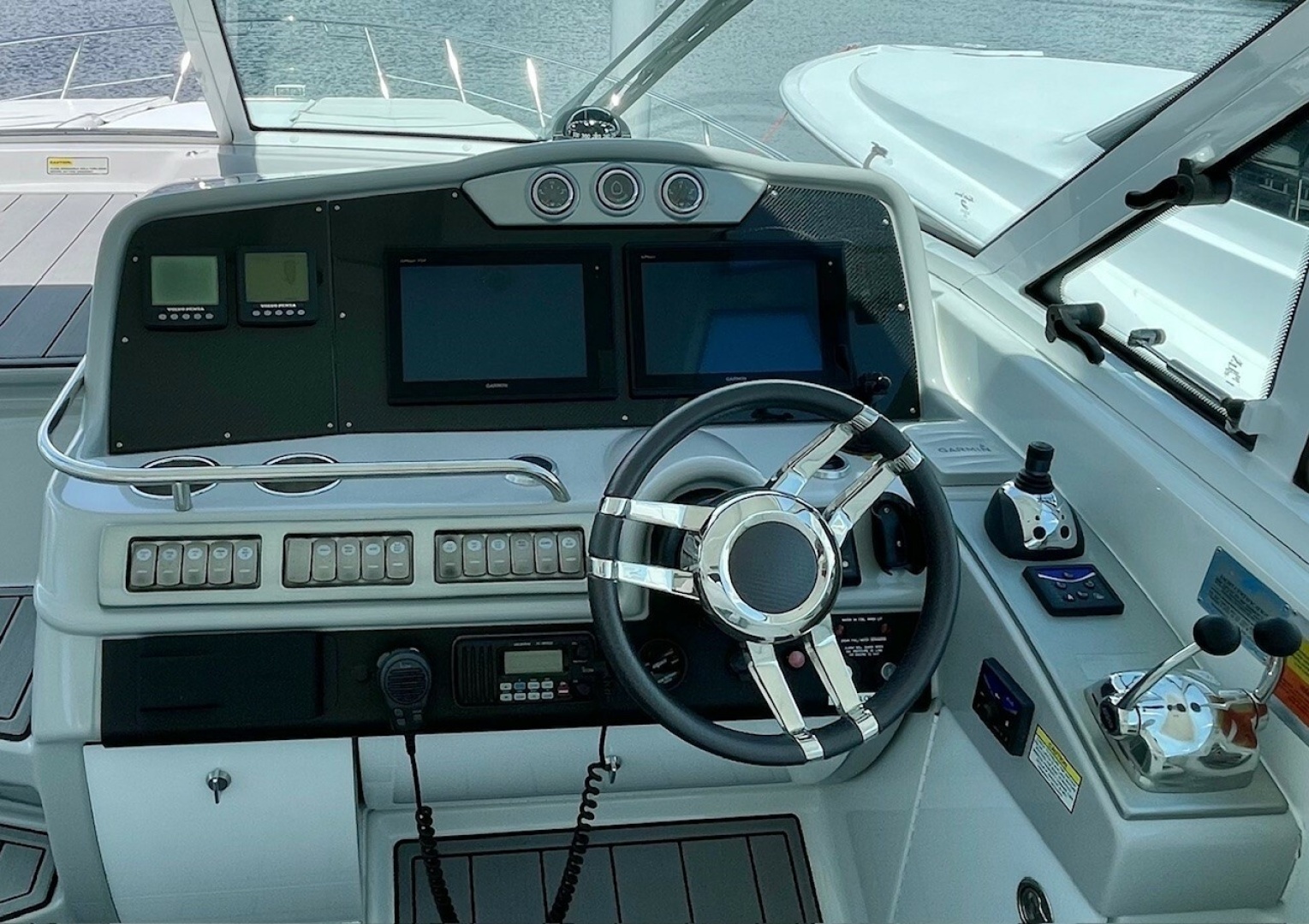2008 Formula 45 Yacht - Image 13
