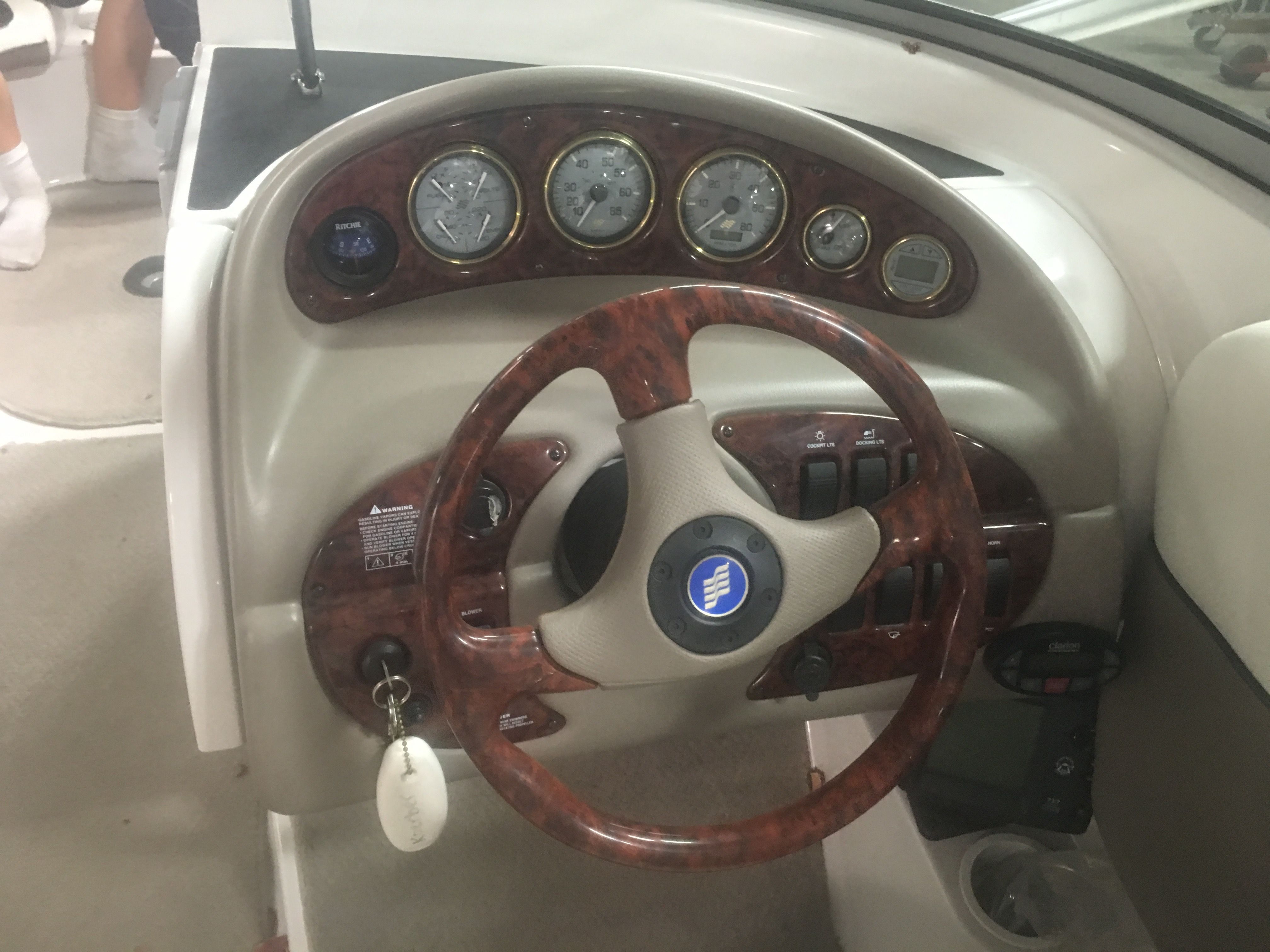 2004 Four Winns 214 Funship - 9