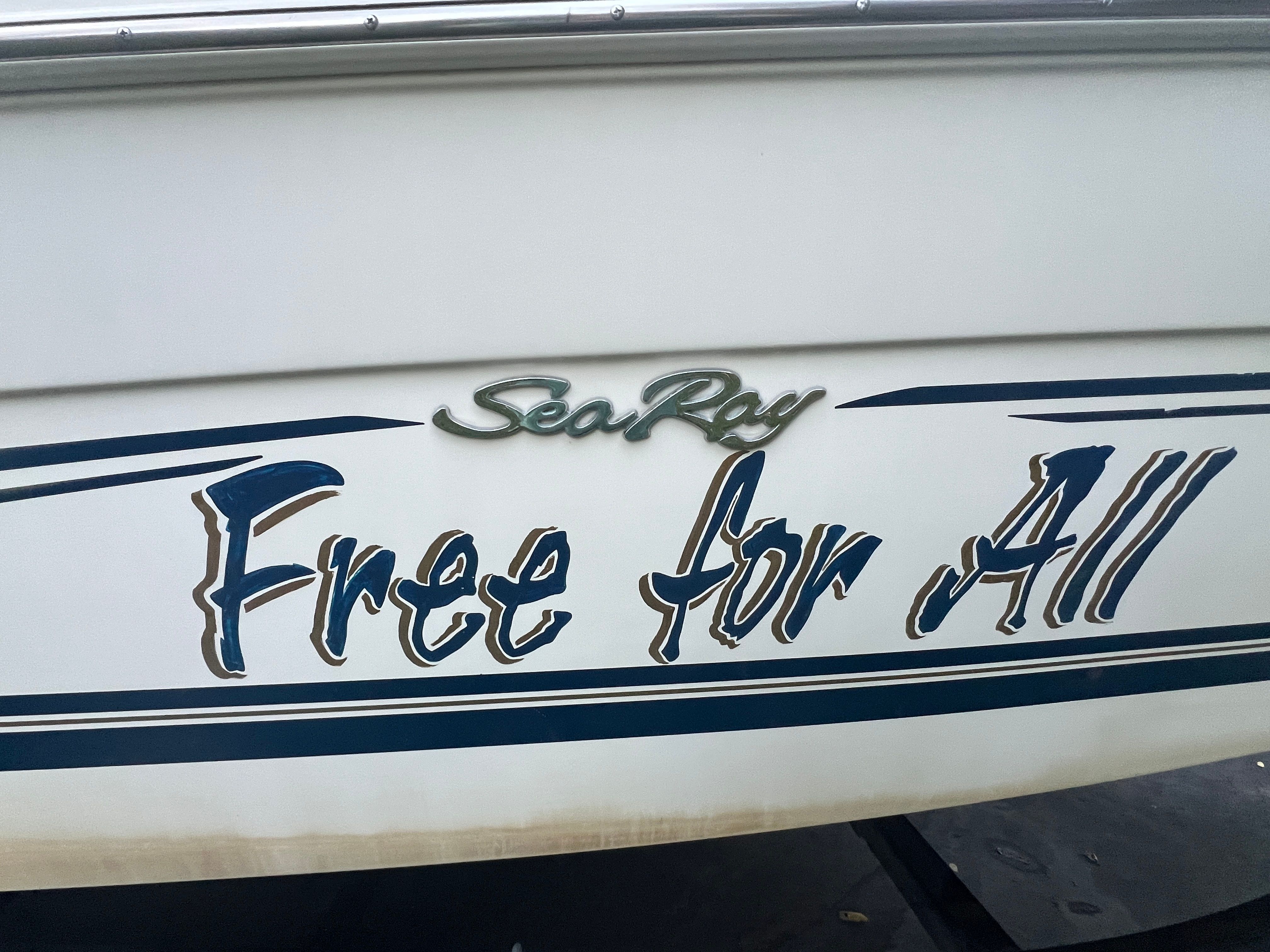 1999 Sea Ray 230 Overnighter - 17