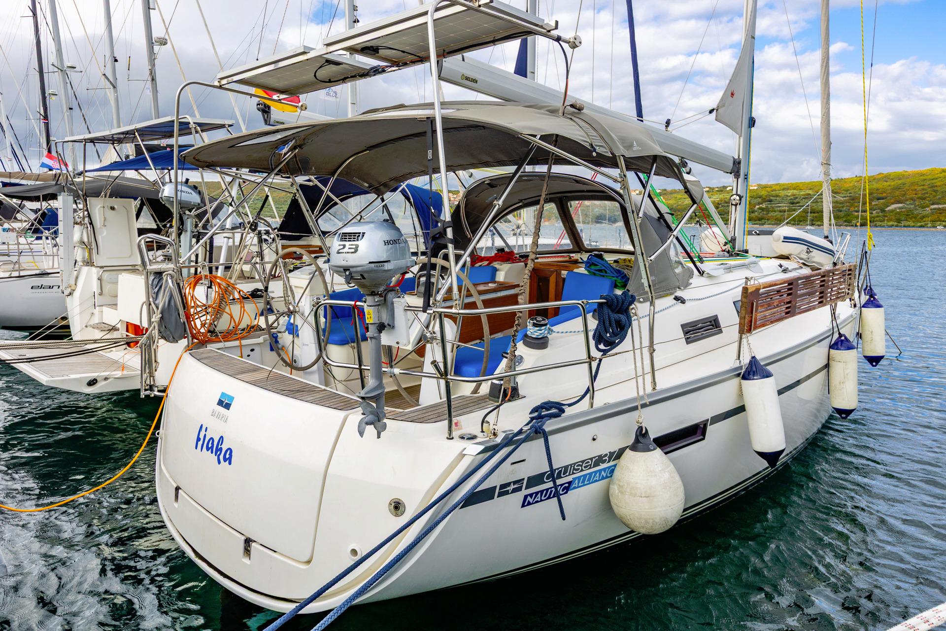 2017 Bavaria Cruiser 37