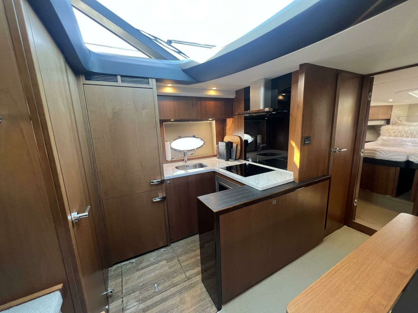2015 Princess V52 - Image 16