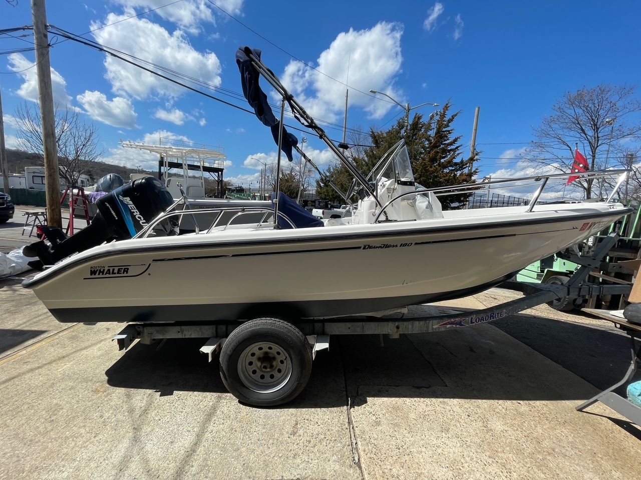 2002 Boston Whaler 180 Dauntless