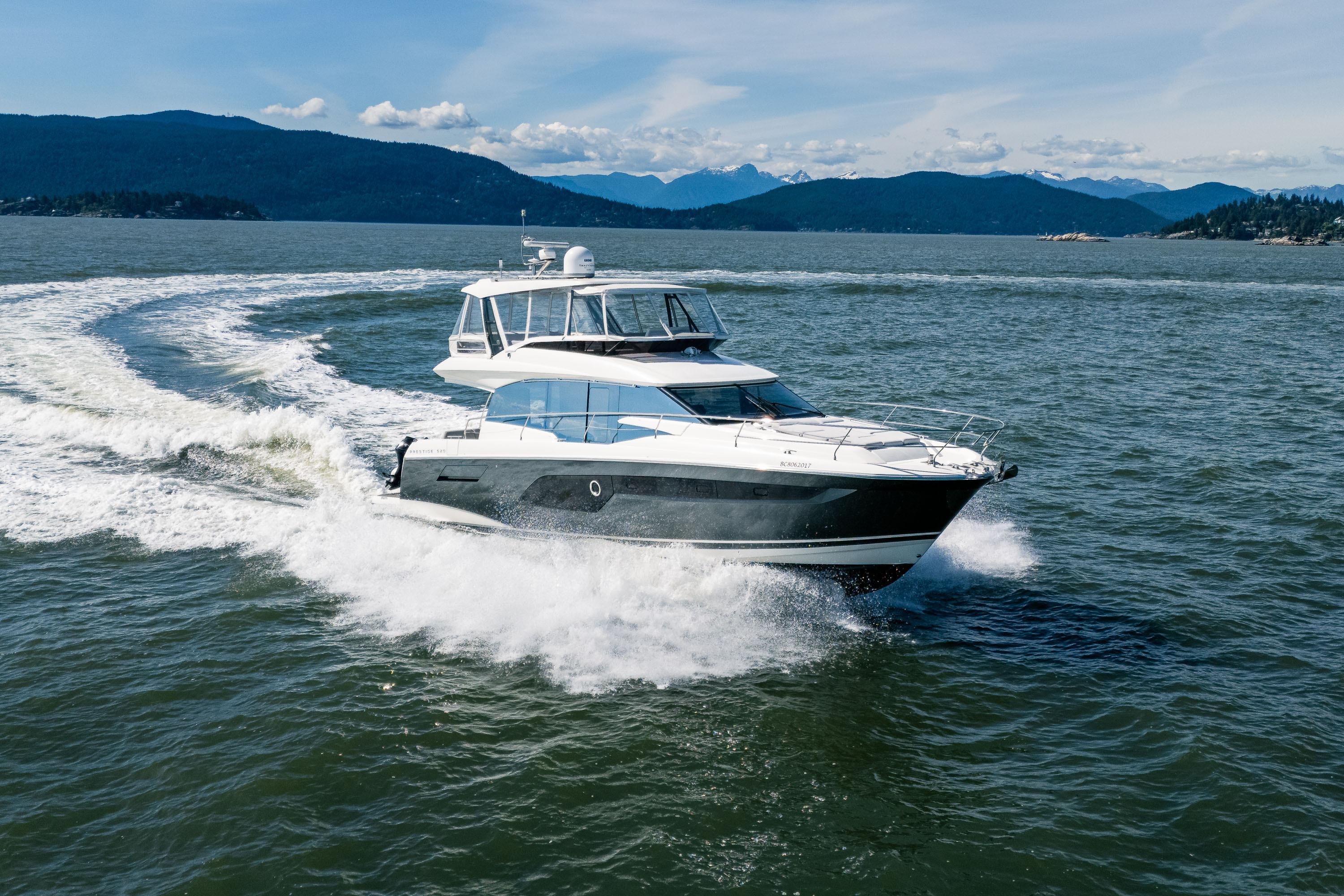 2022 Prestige 520