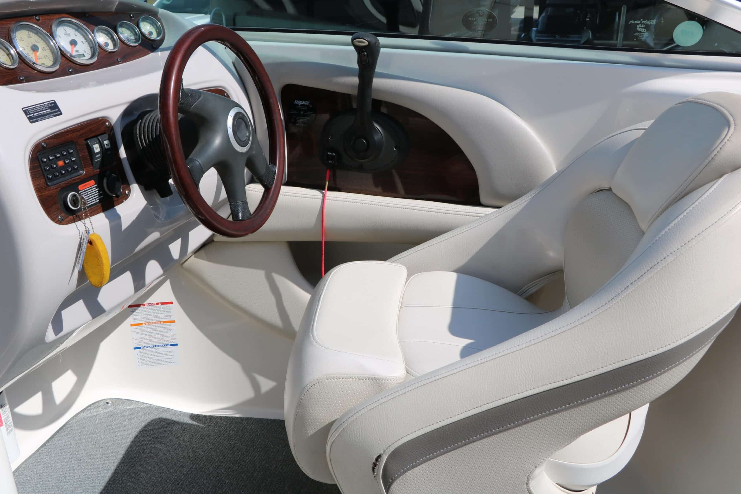 2005 Chaparral Sunesta 254 - 42