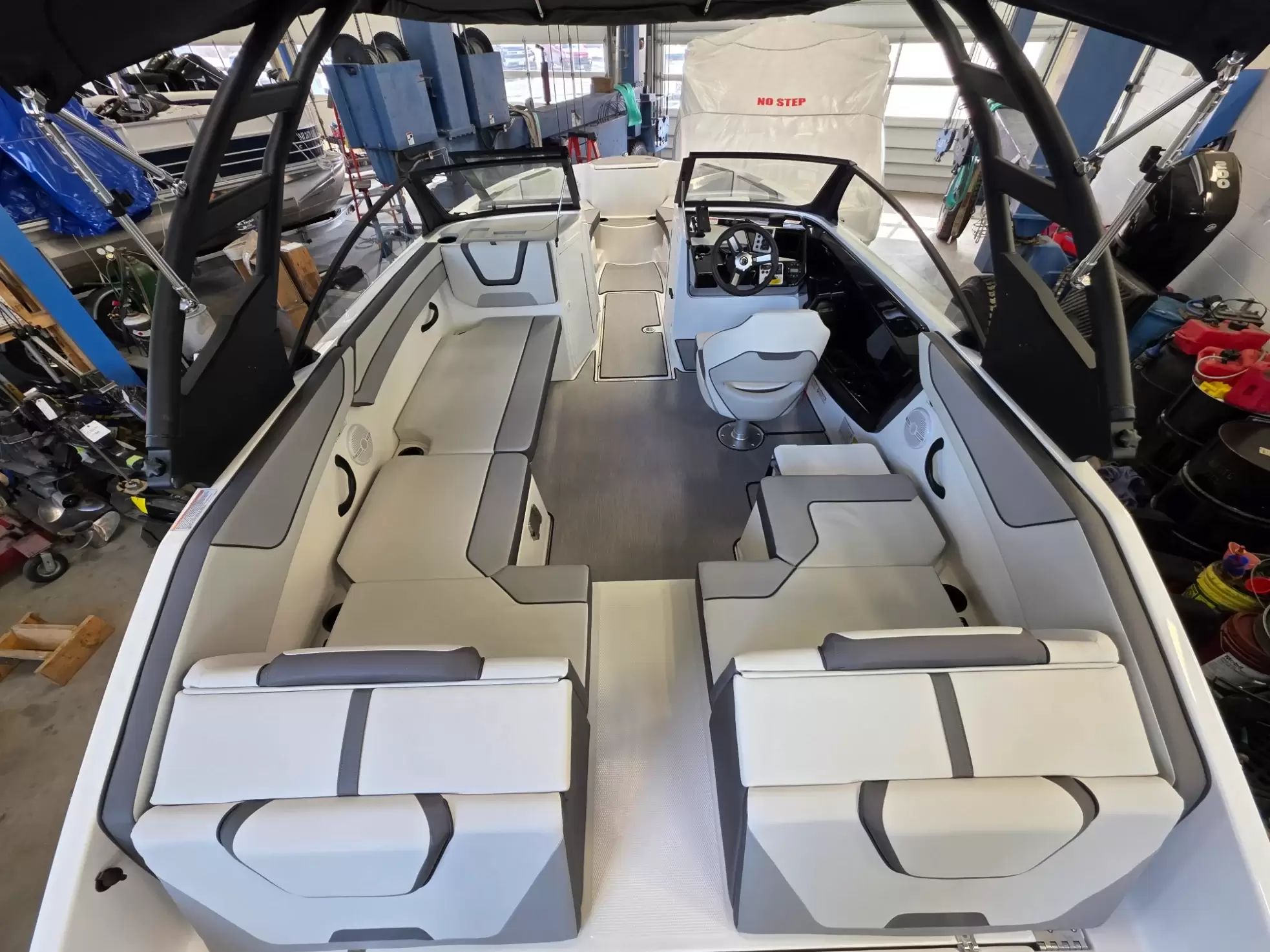 2026 Yamaha Boats AR220 - 9
