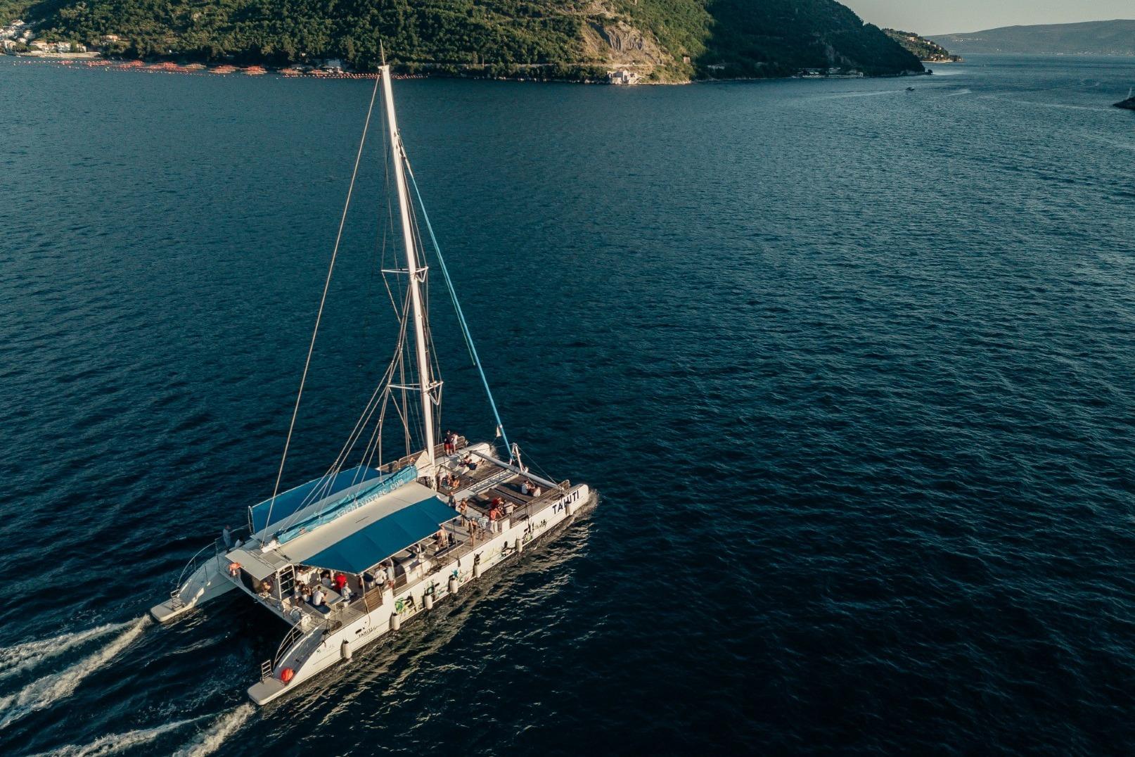 2015 Fountaine Pajot Taiti Day Charter 80