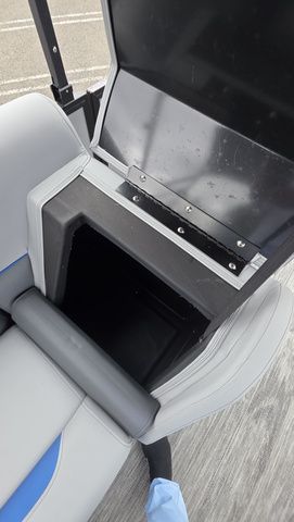 2026 Bentley Pontoons BENTLEY BOLT With 150Hp Mercury Four-Stroke Motor - 75