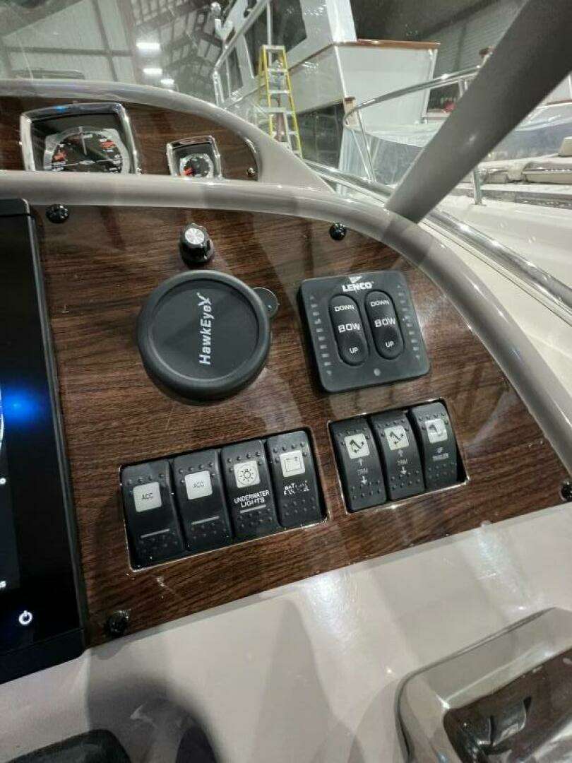 2008 Chaparral 350 Signature - Image 16