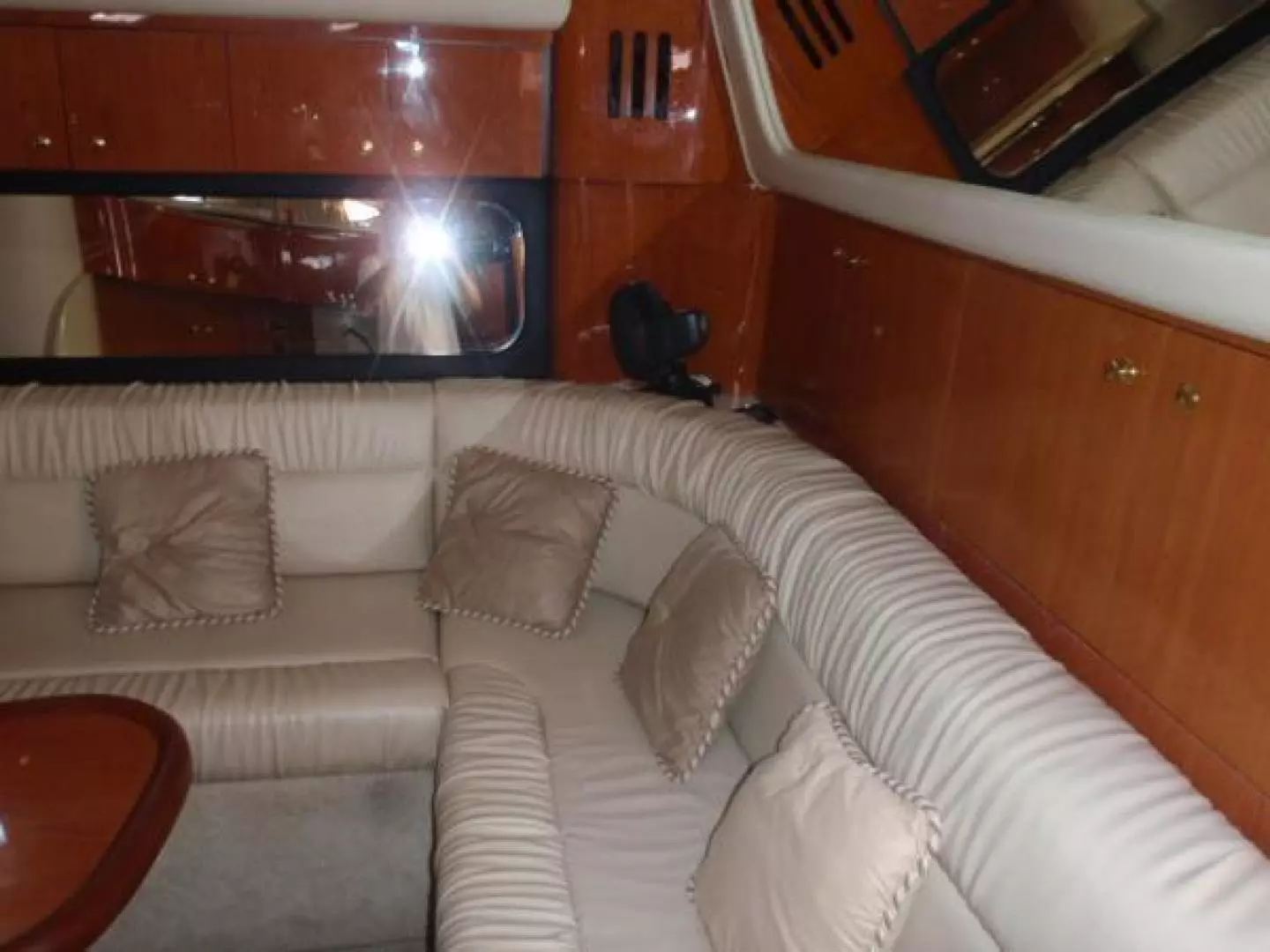 1999 Sea Ray Express Cruiser - Image 12