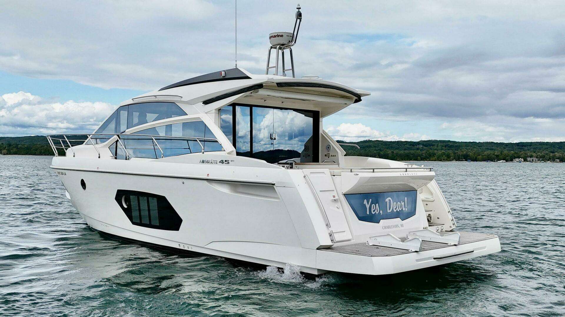 2016 Absolute 45 Sport Yacht - Image 10