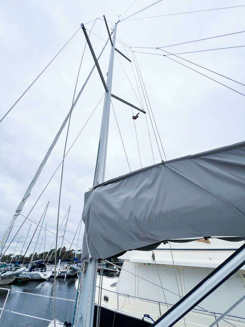 2007 Beneteau 373 - Image 18