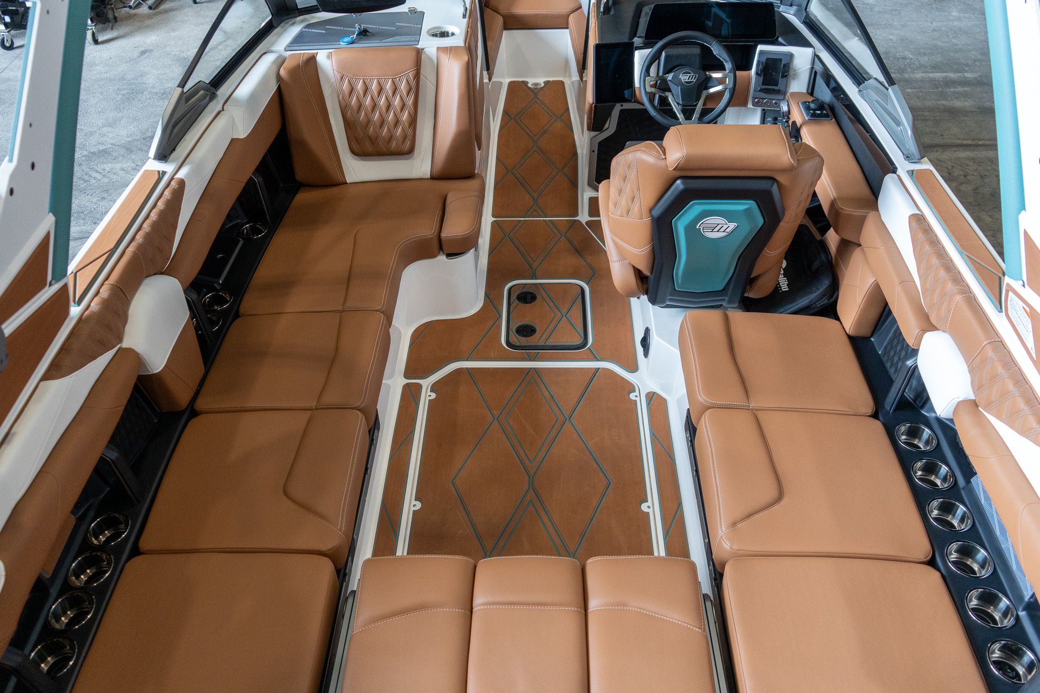 2026 Malibu M230 - 3