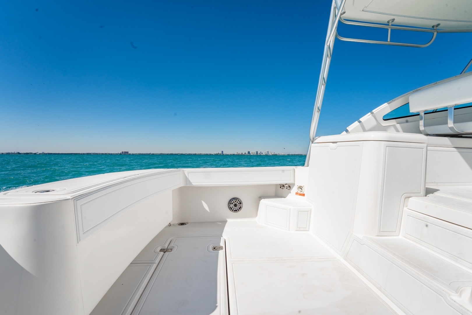 2004 Luhrs 320 Open - Image 12